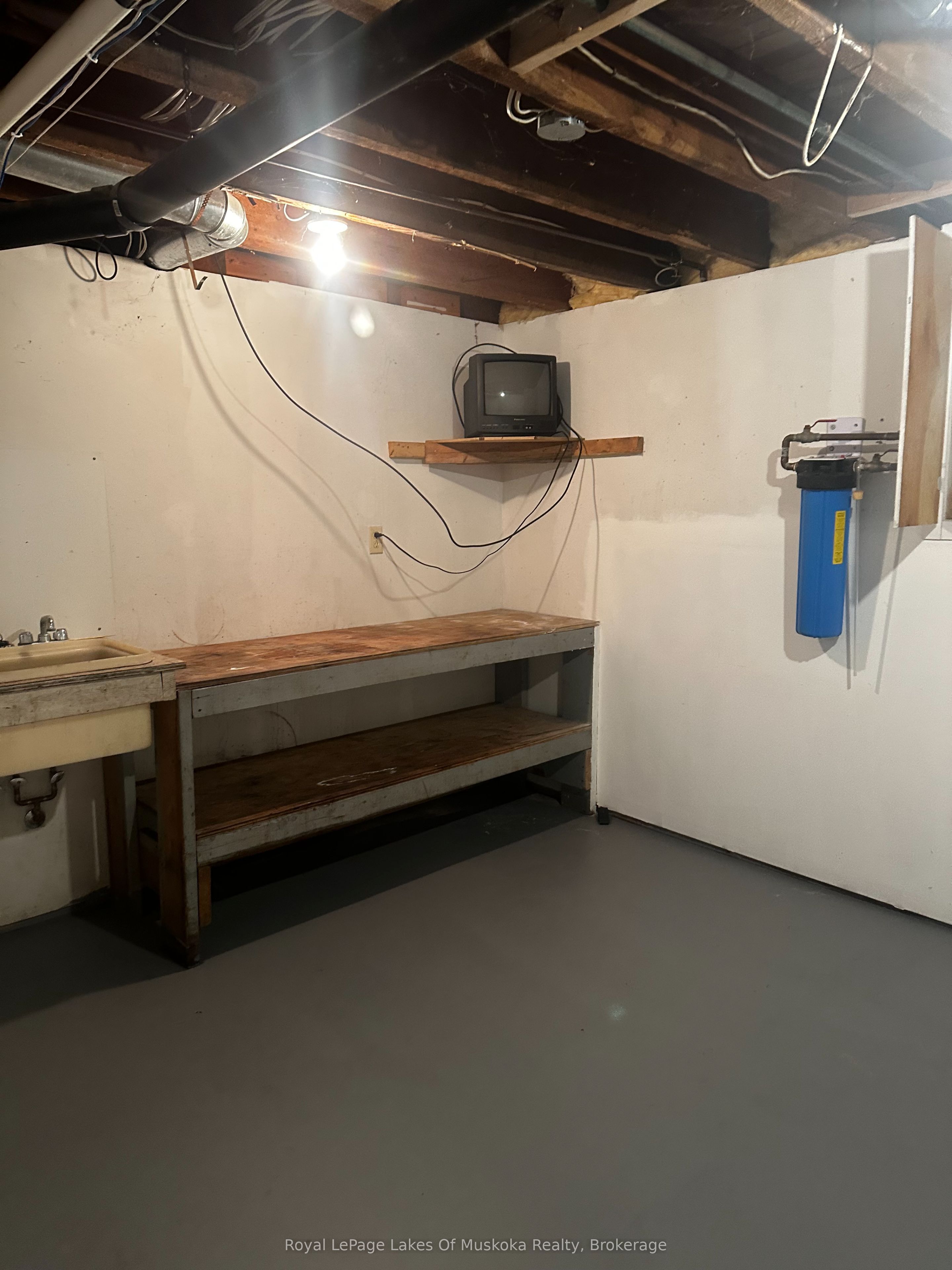 860 Muskoka Road S Property Photo 9