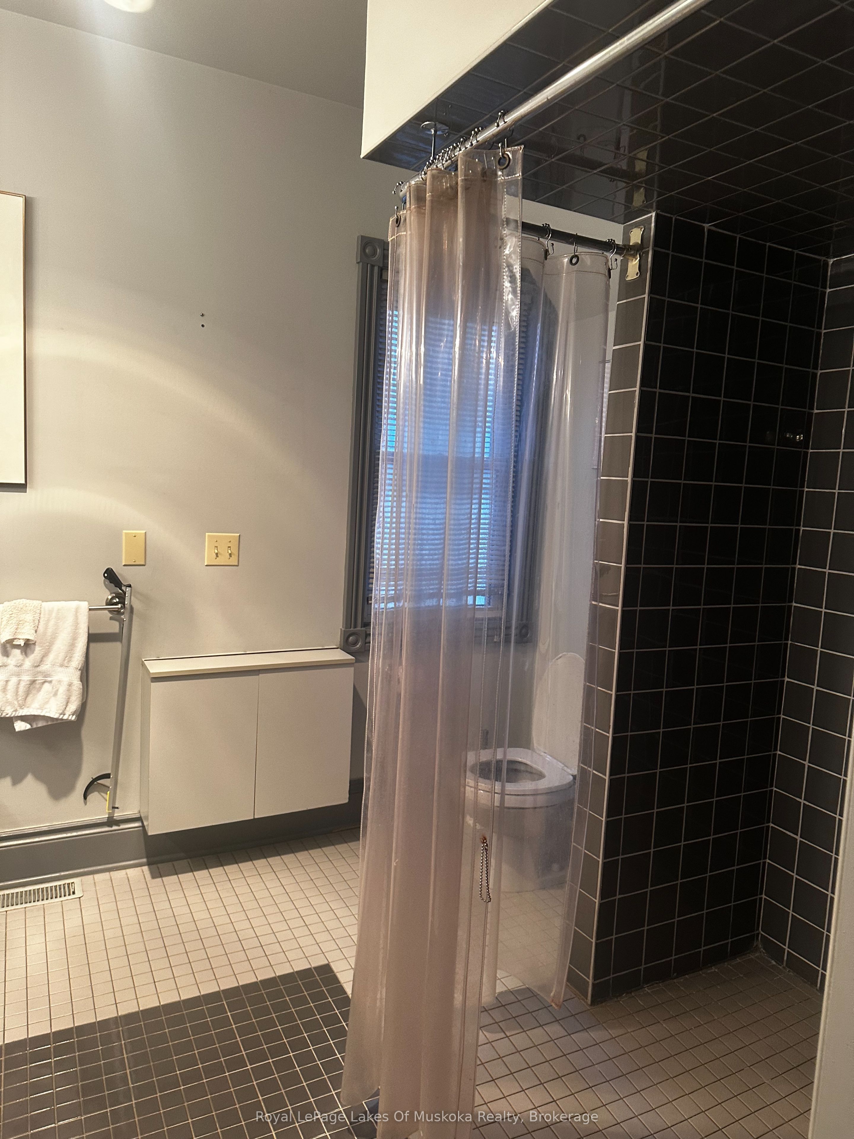 860 Muskoka Road S Property Photo 27