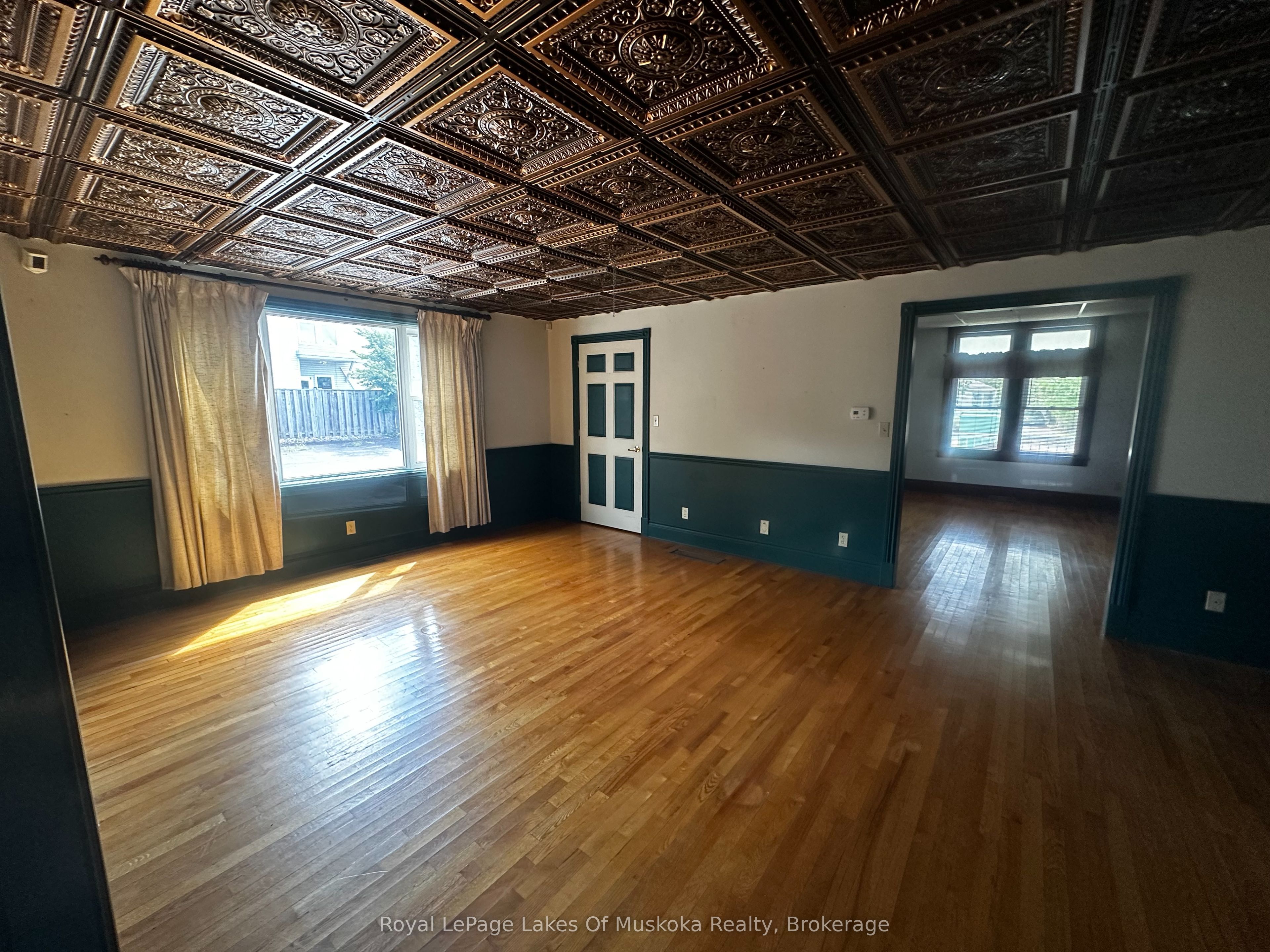 860 Muskoka Road S Property Photo 34