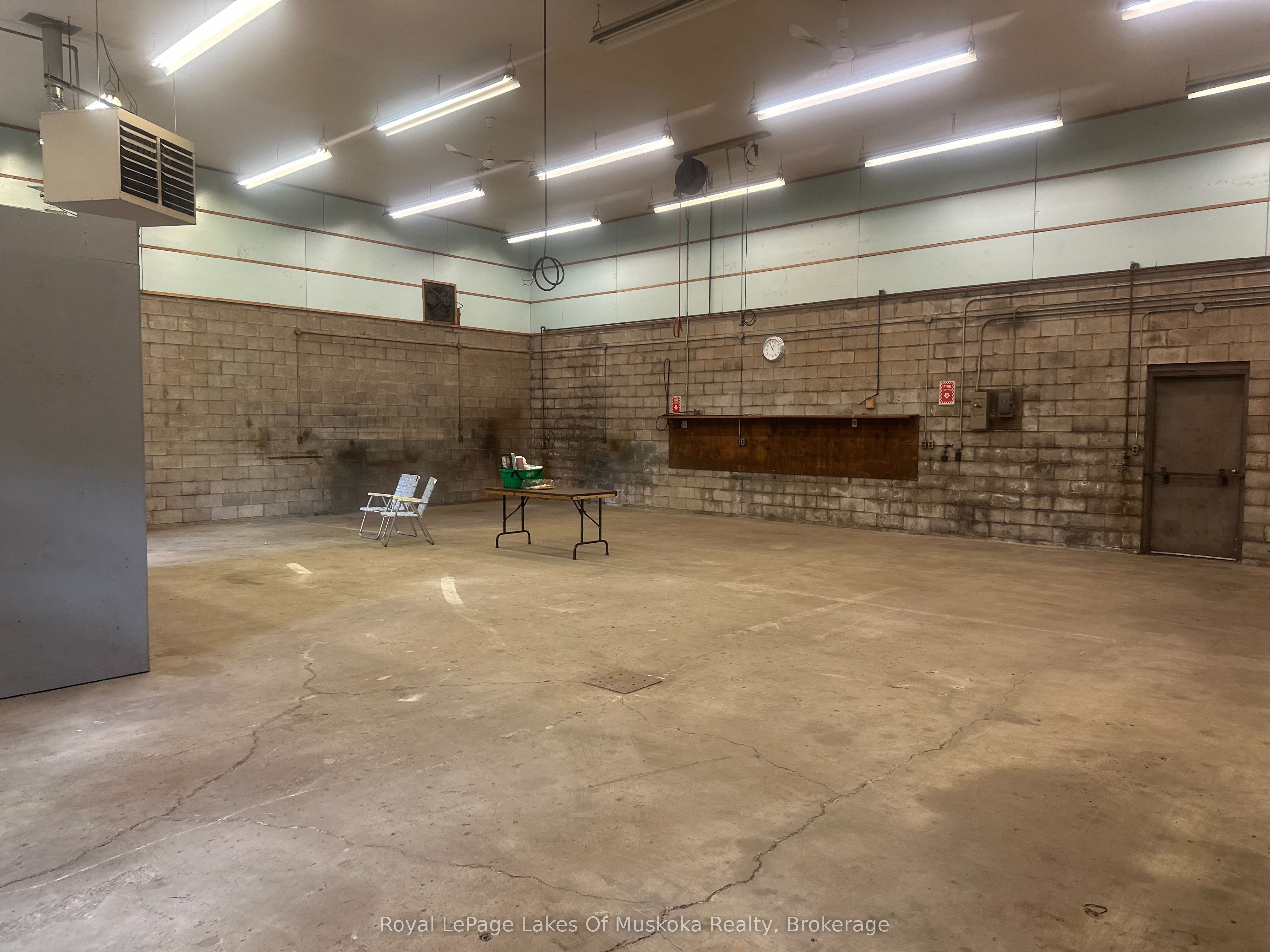 860 Muskoka Road S Property Photo 36