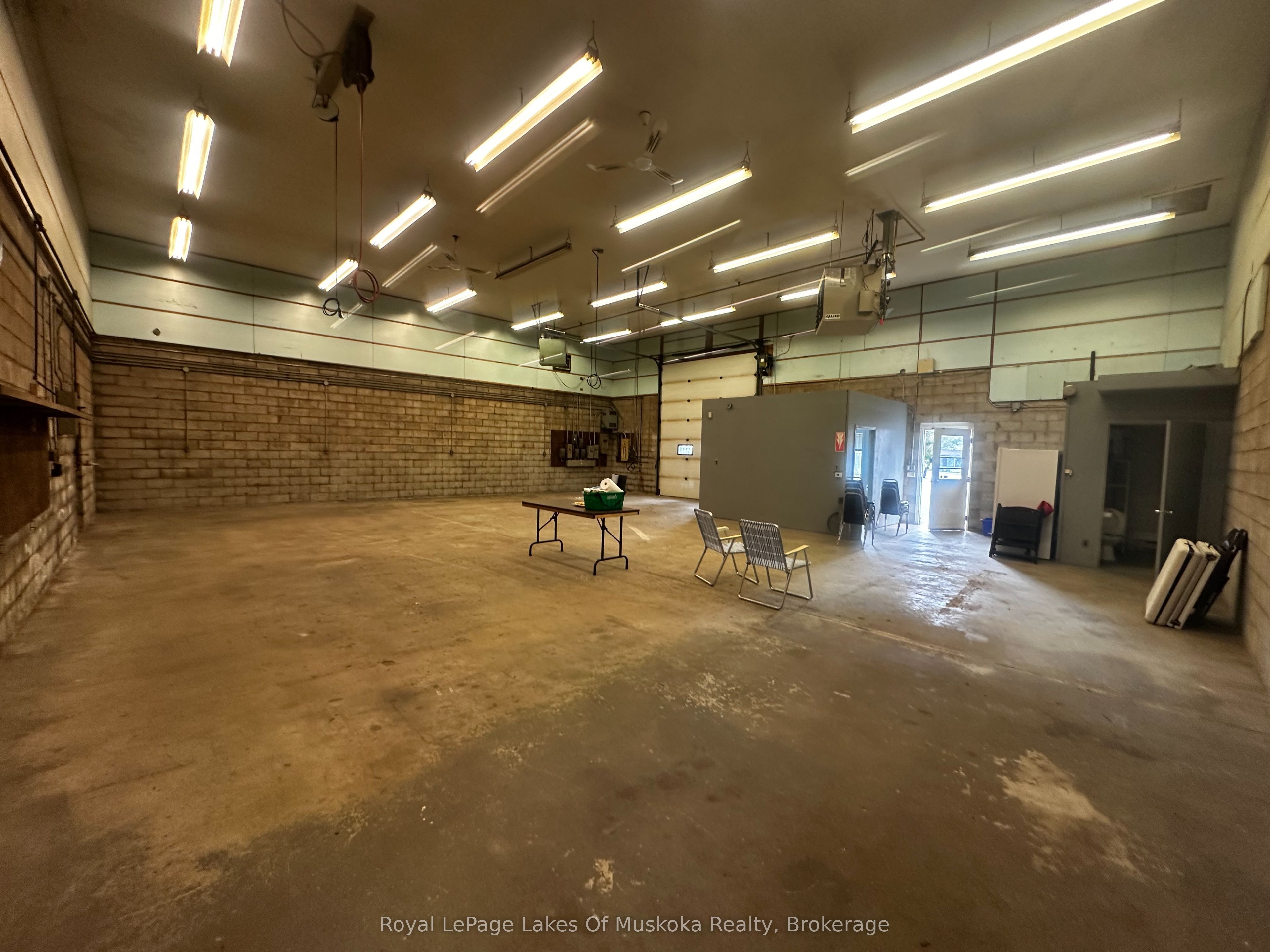 860 Muskoka Road S Property Photo 38