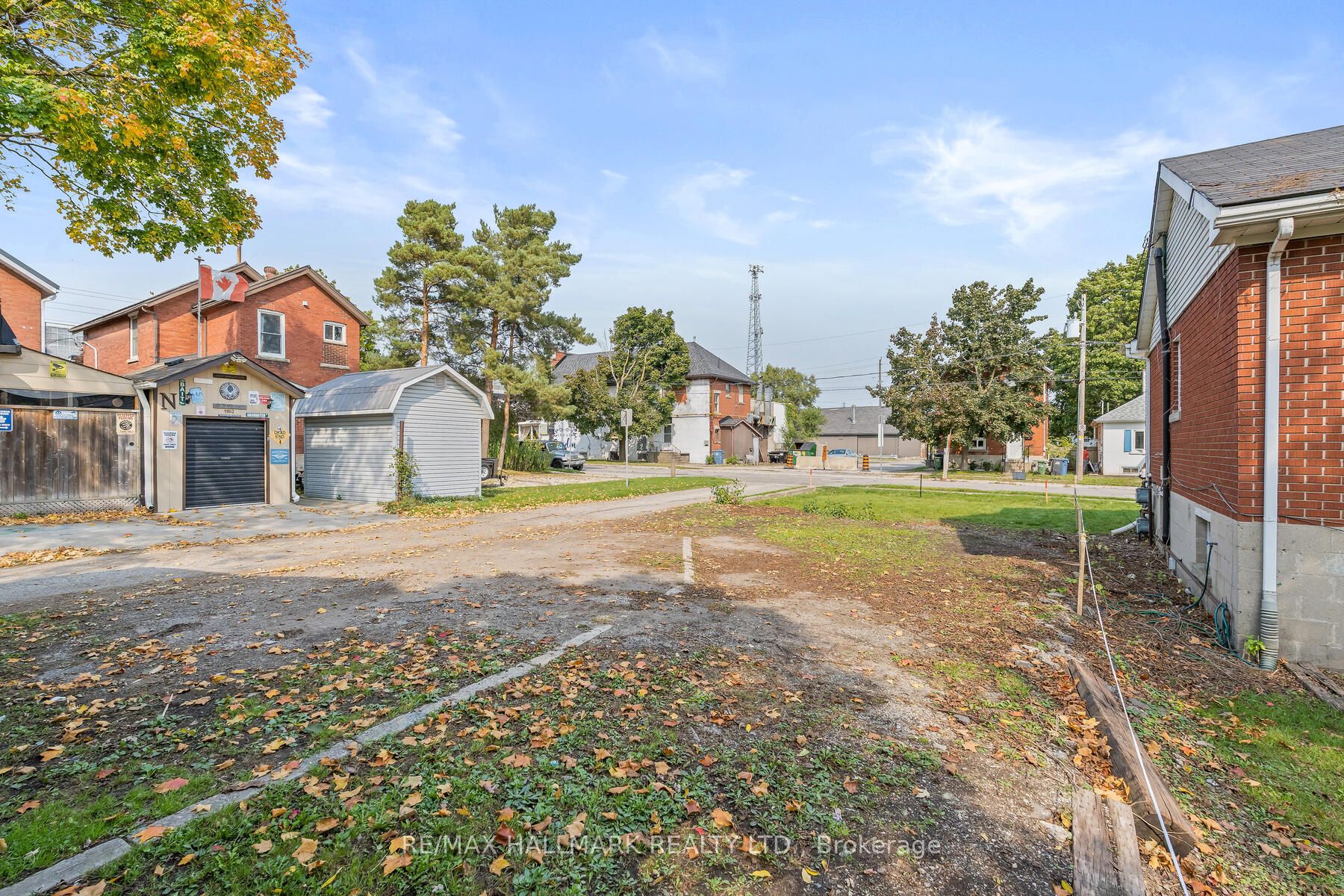 9 Lawrence Avenue Property Photo 4