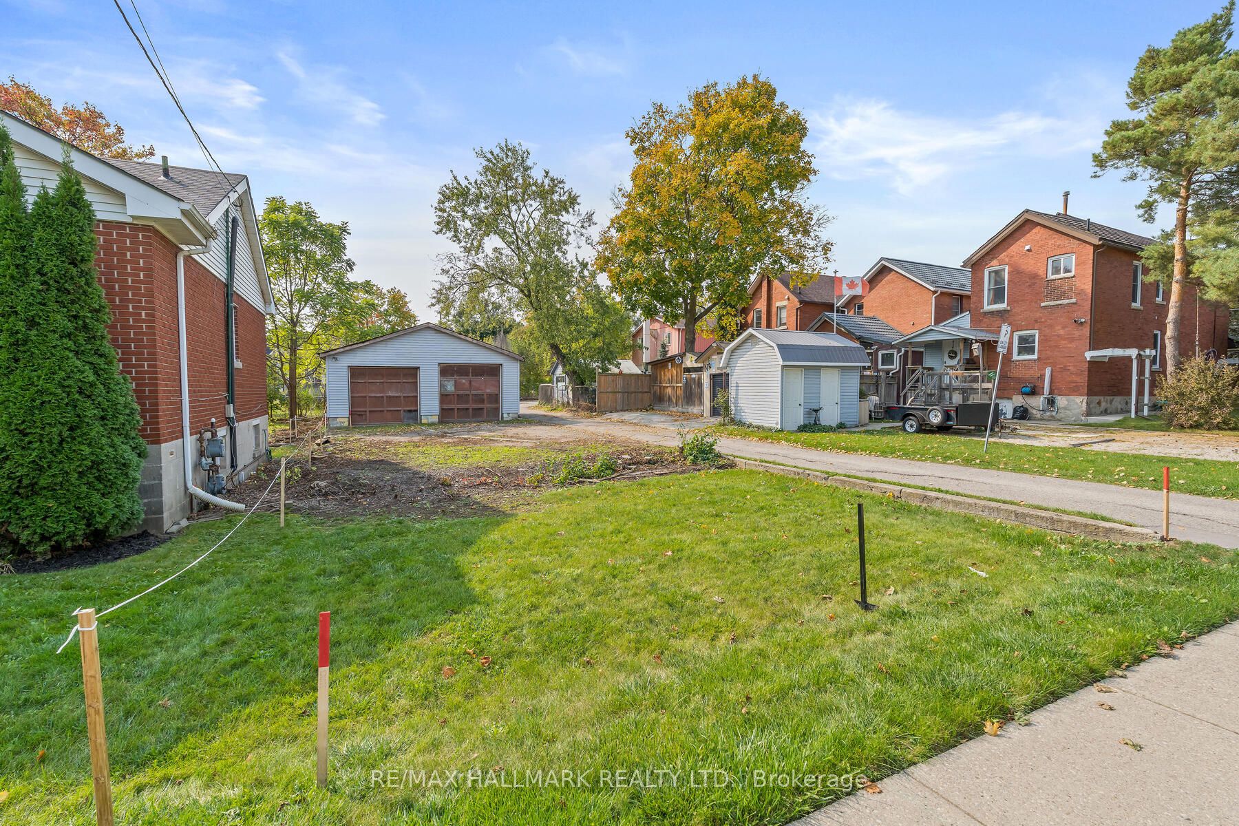 9 Lawrence Avenue Property Photo 6