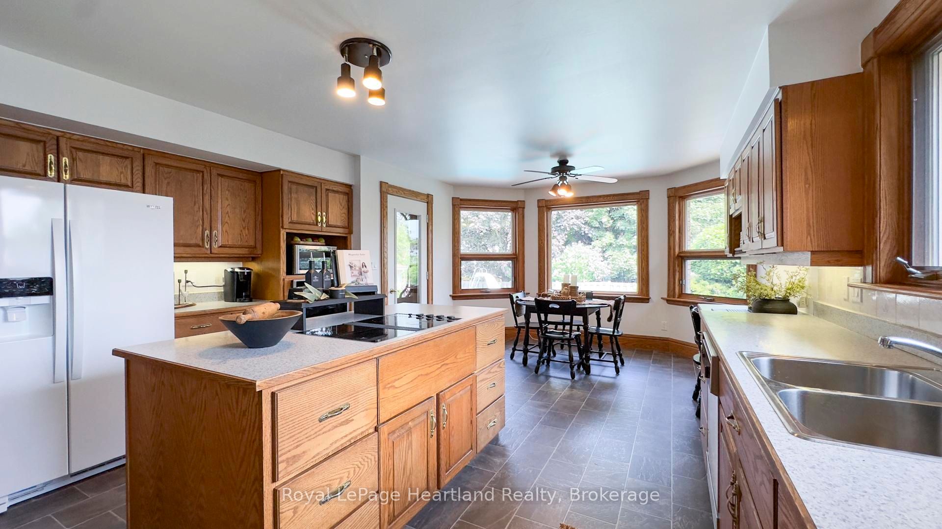 197 Warren Street Property Photo 10