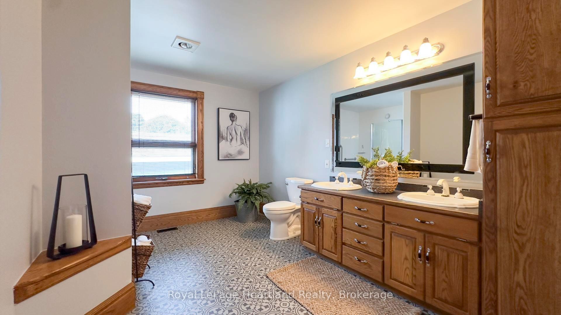 197 Warren Street Property Photo 26