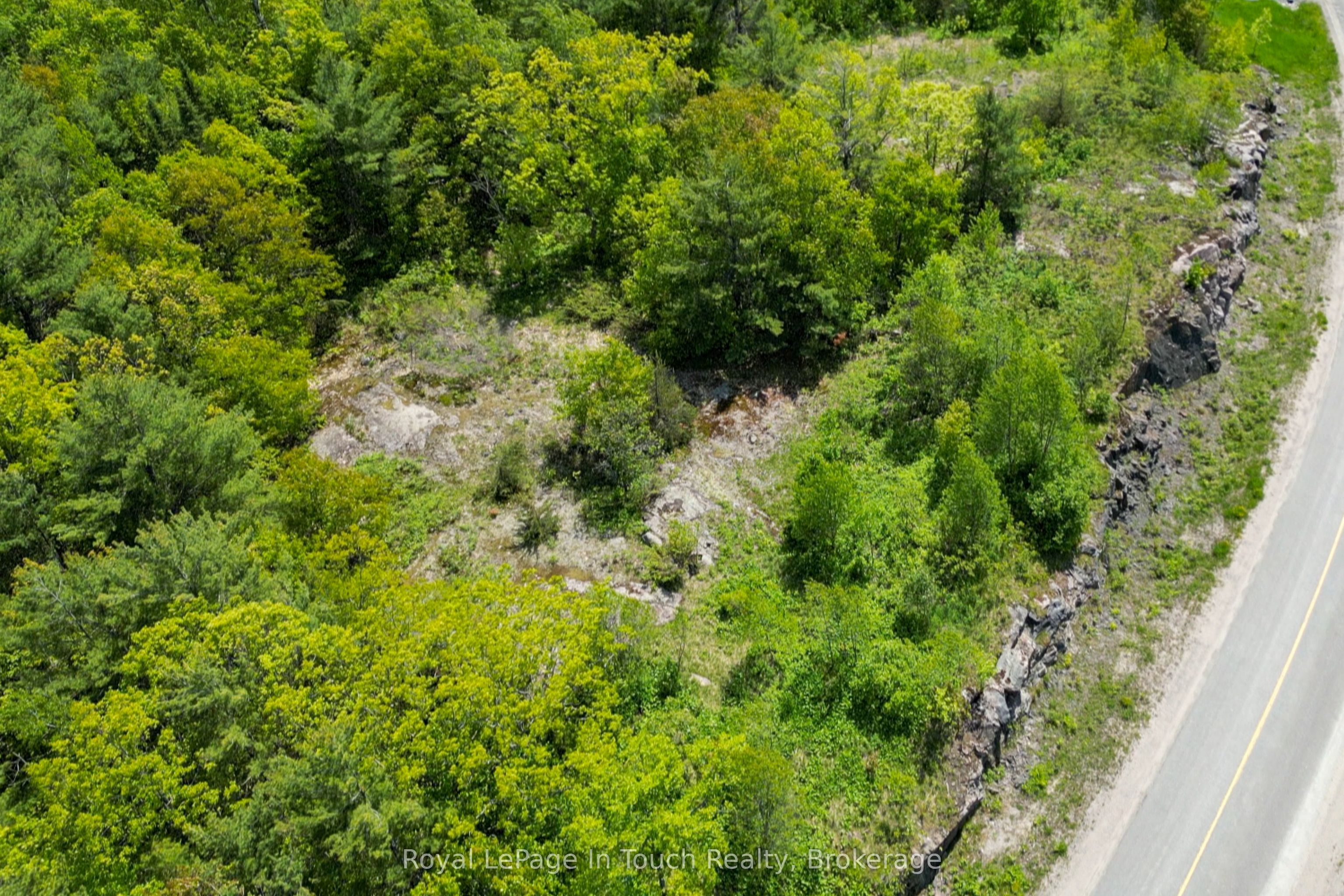 446 S Bay Rd Property Photo 2