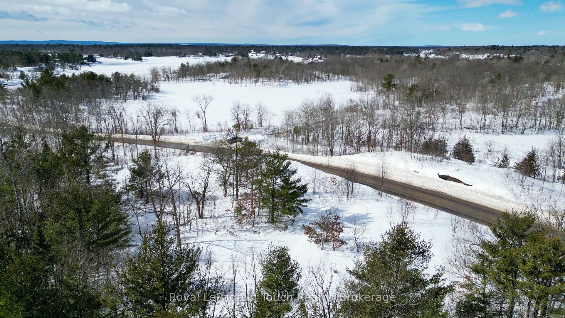446 S Bay Rd Property Photo 10