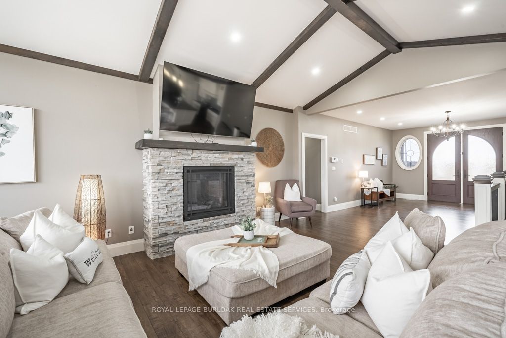 234 Burford-delhi Townline Road Property Photo 6