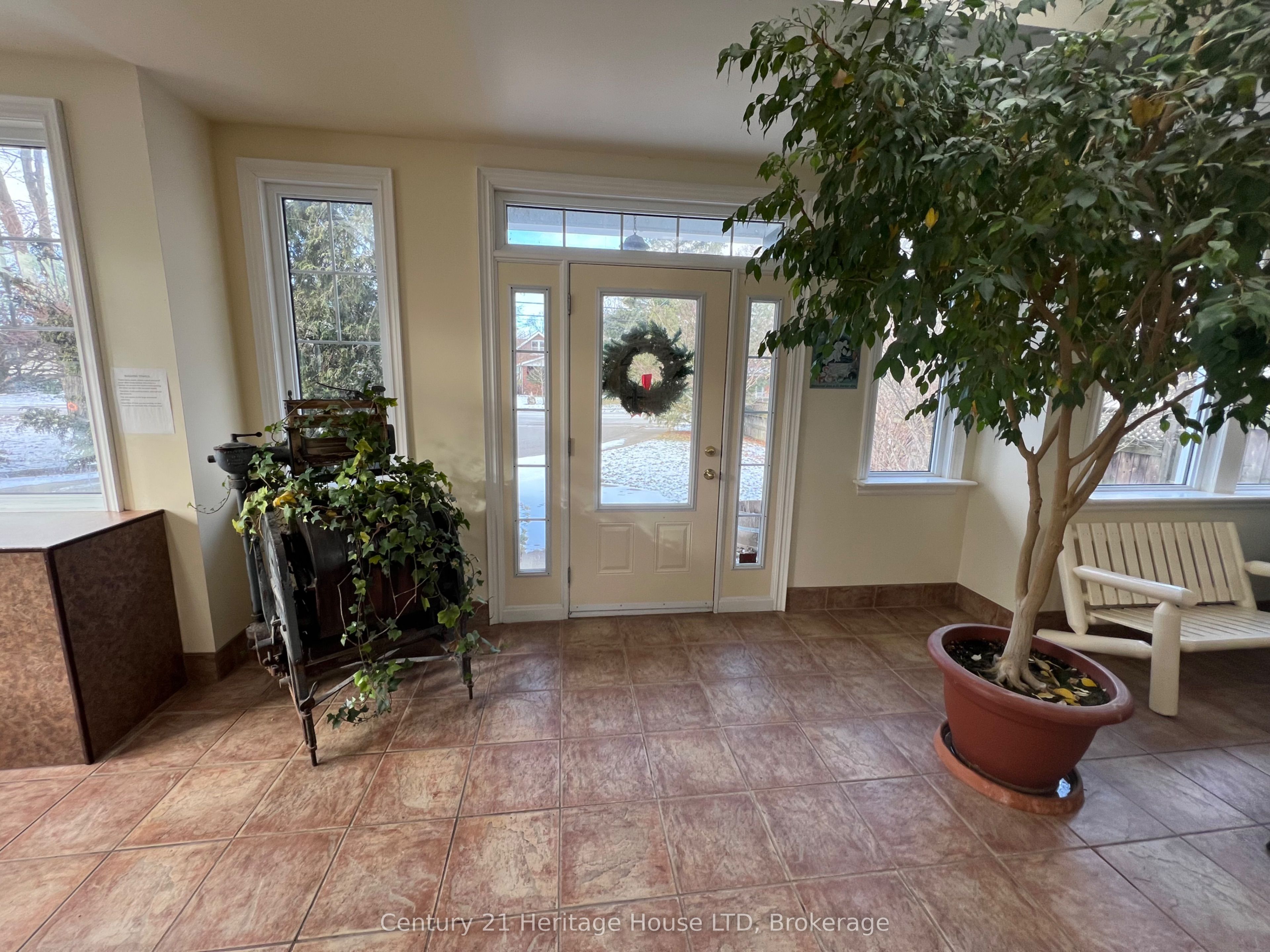 468 Ridge Road Property Photo 4