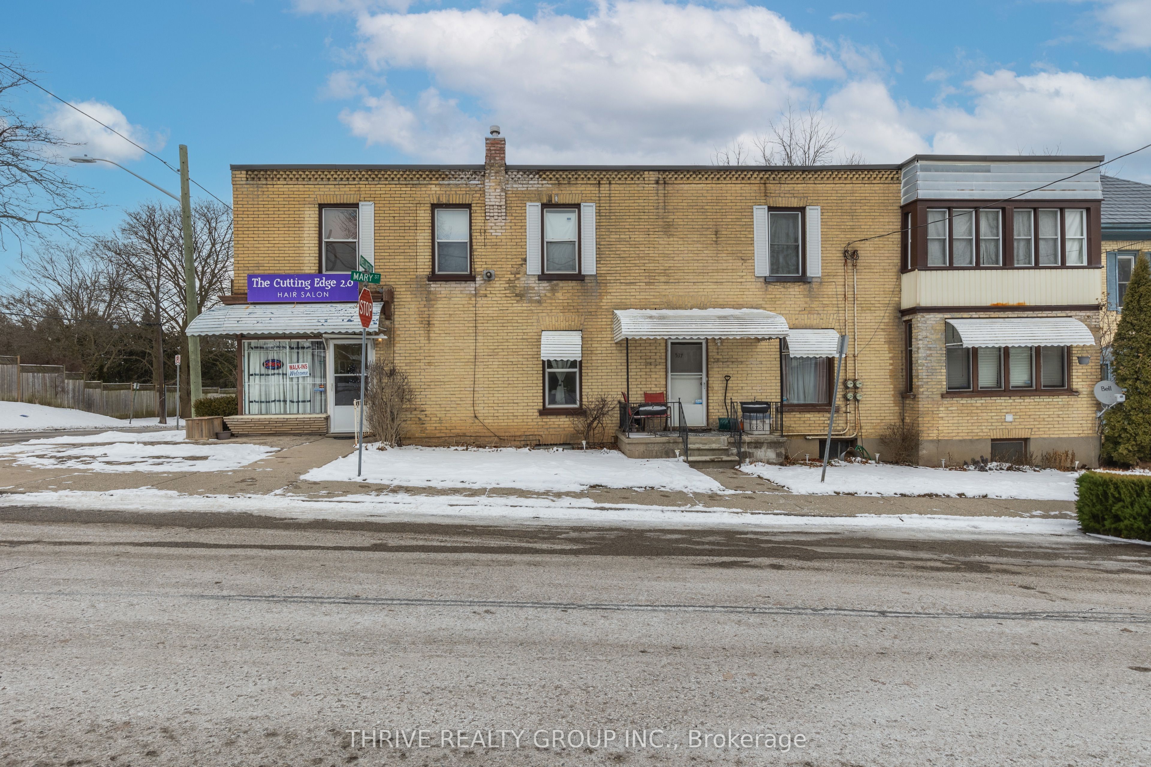 537 Mary Street Property Photo 3