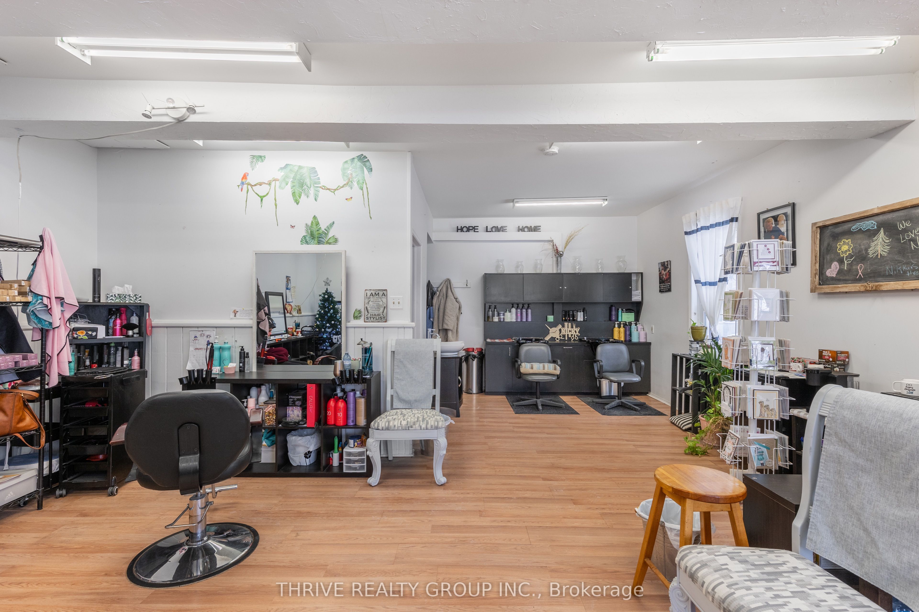 537 Mary Street Property Photo 12