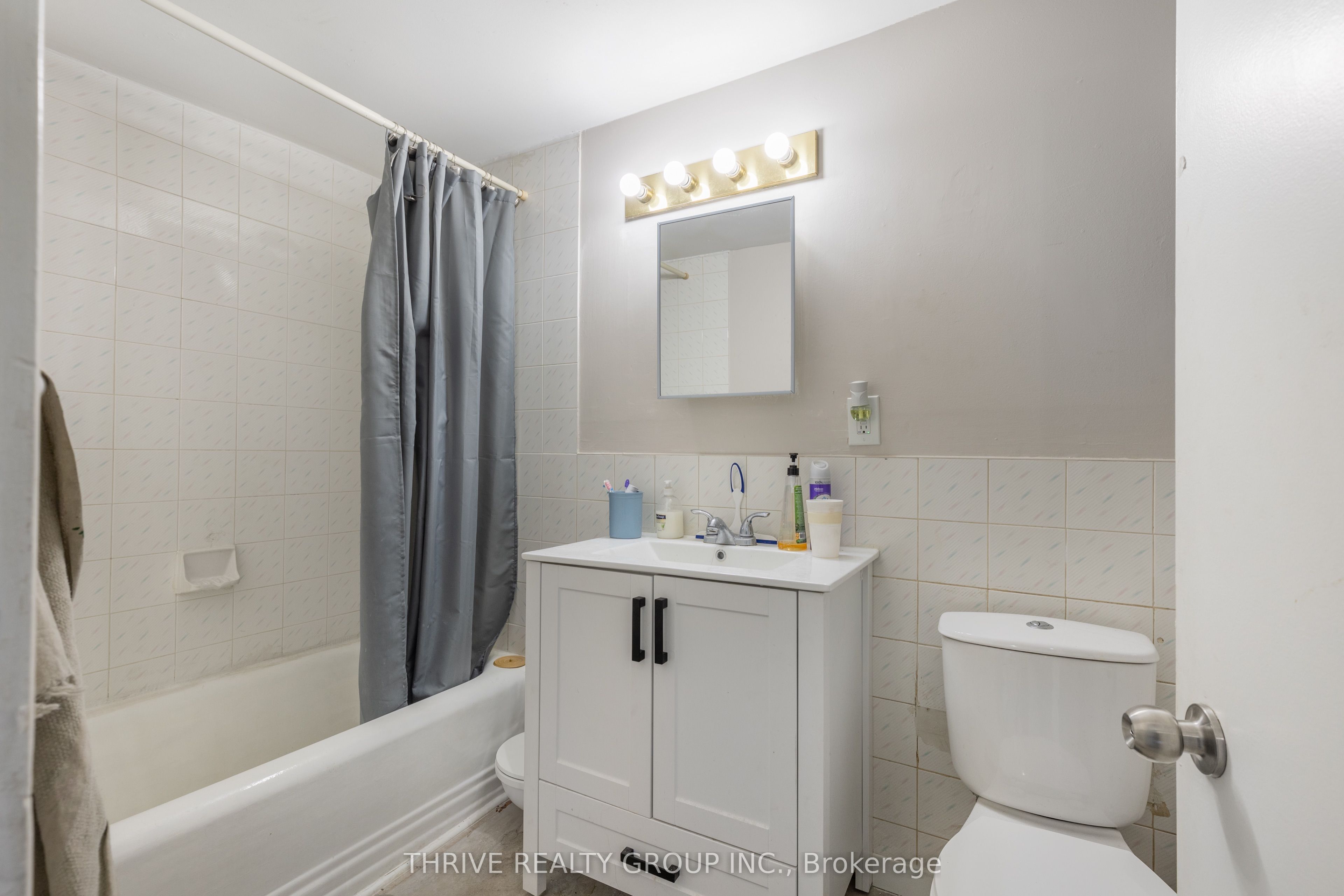 537 Mary Street Property Photo 22