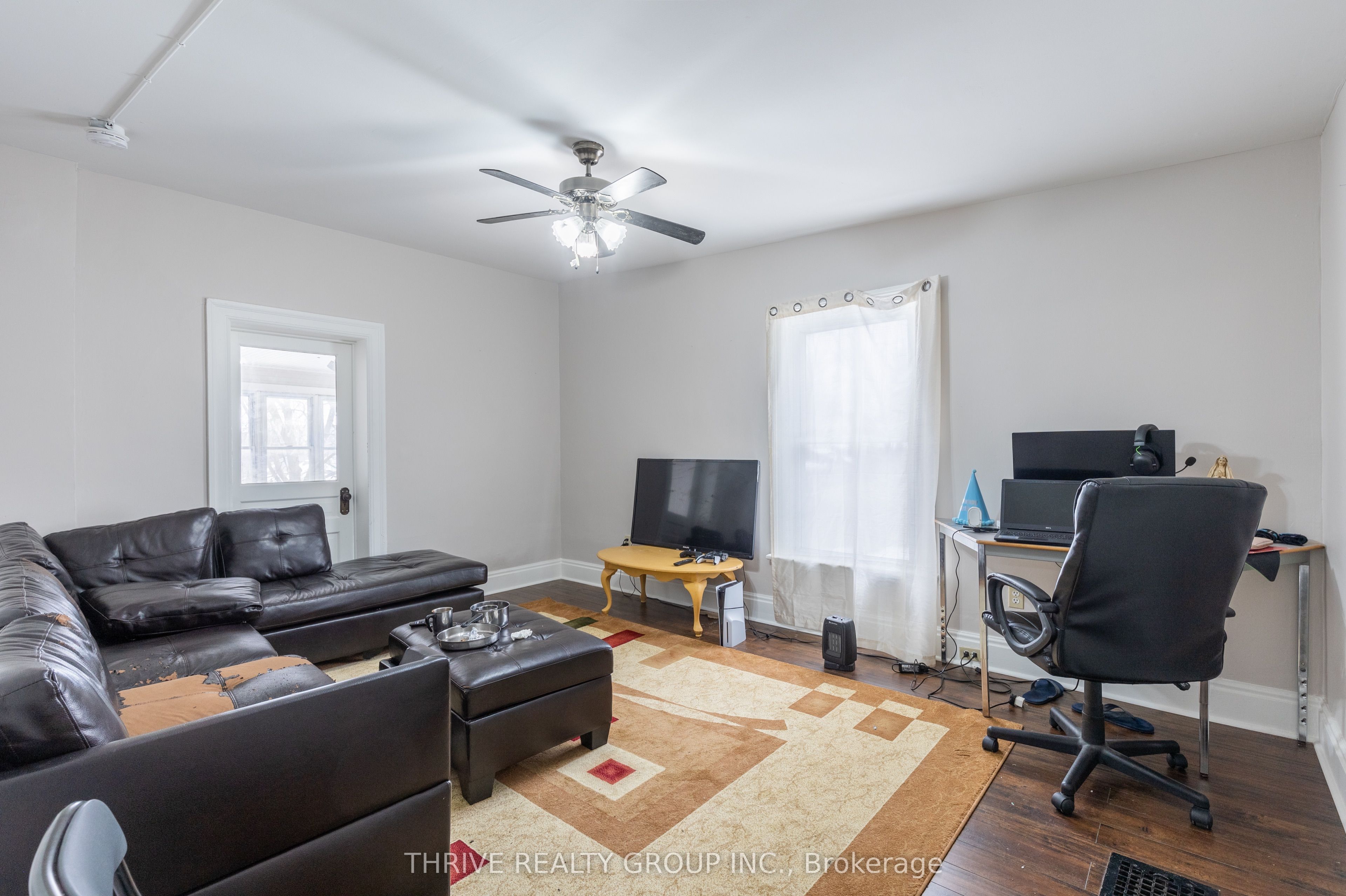 537 Mary Street Property Photo 27