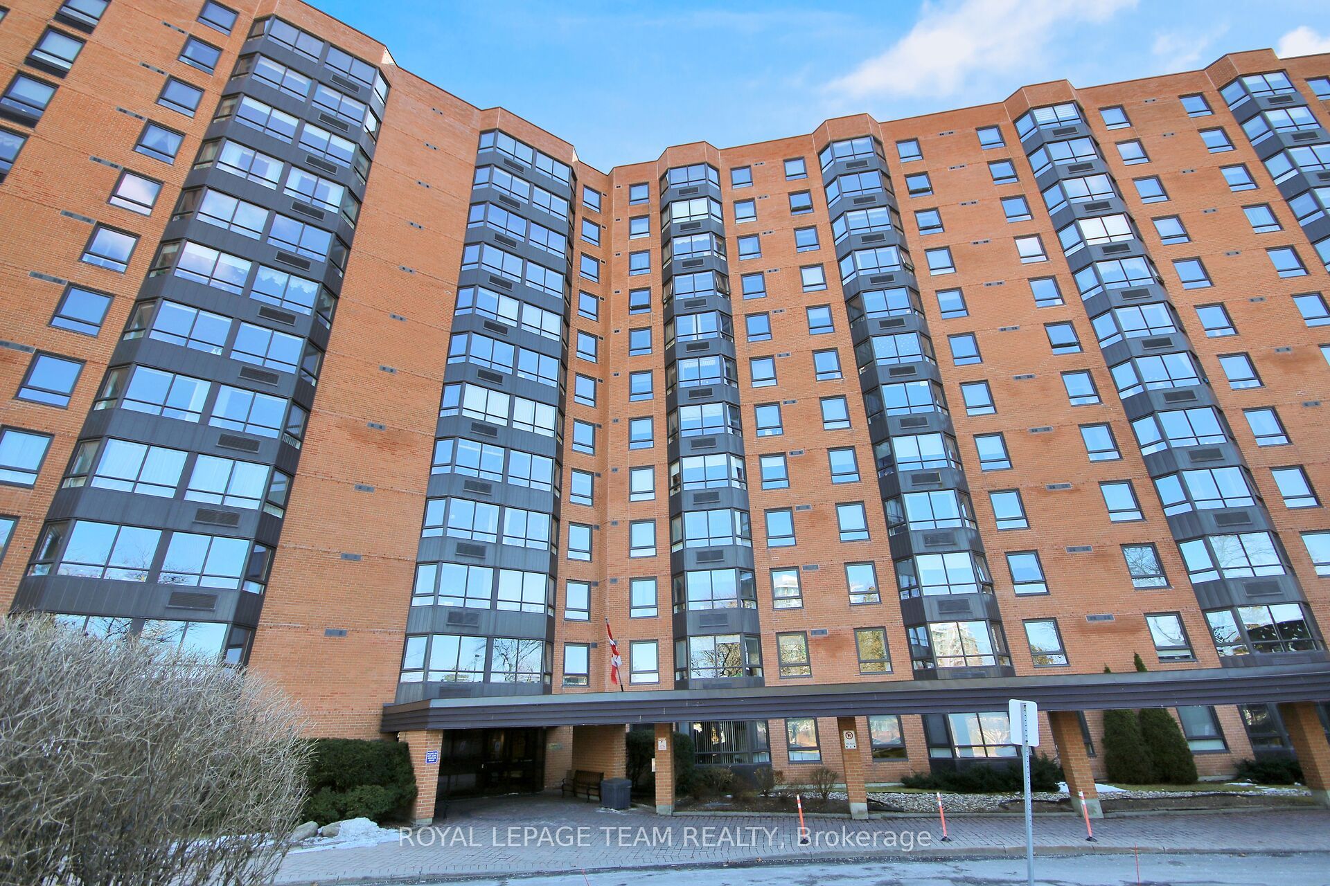 #1209 - 80 Sandcastle Drive Property Photo 1