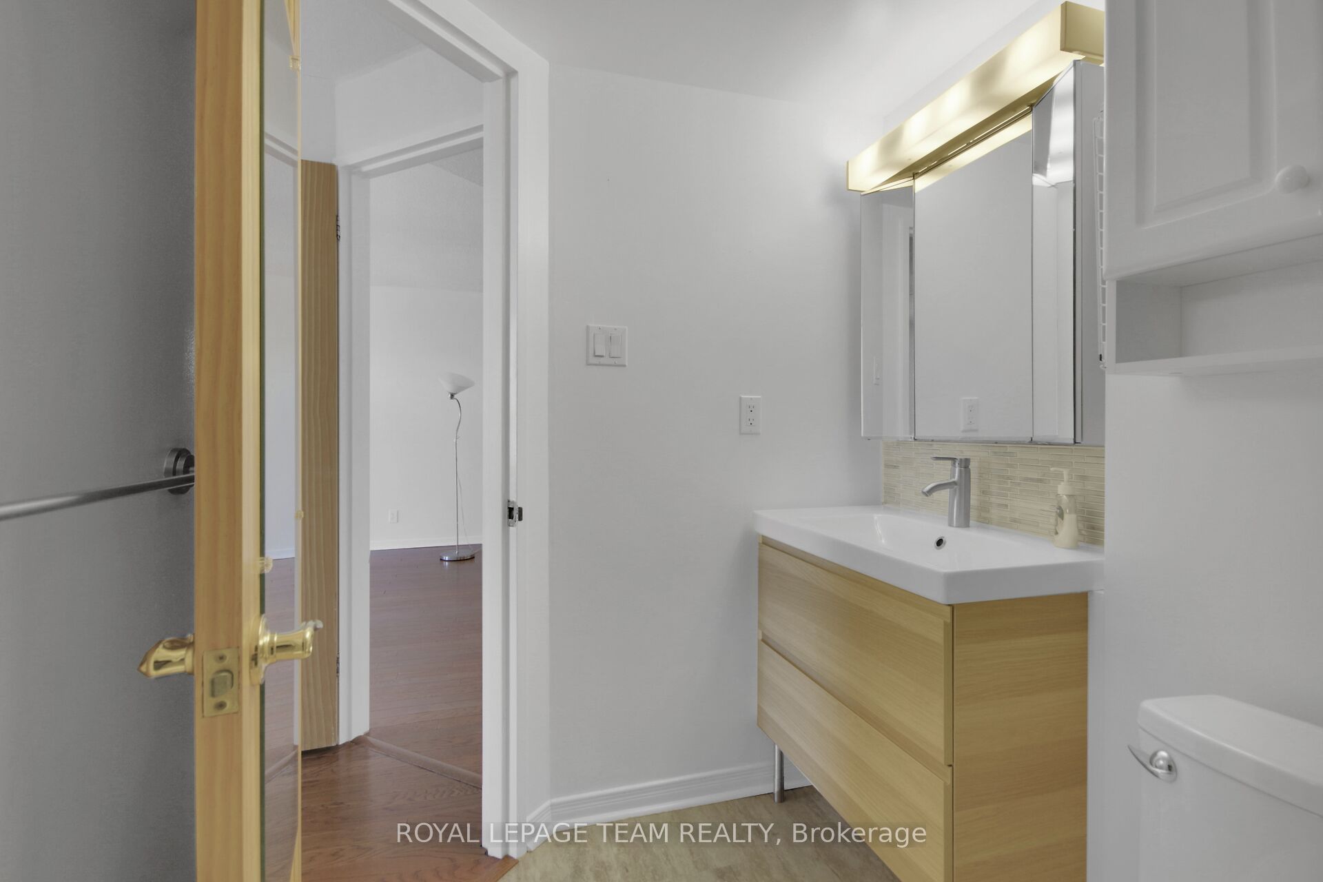 #1209 - 80 Sandcastle Drive Property Photo 23