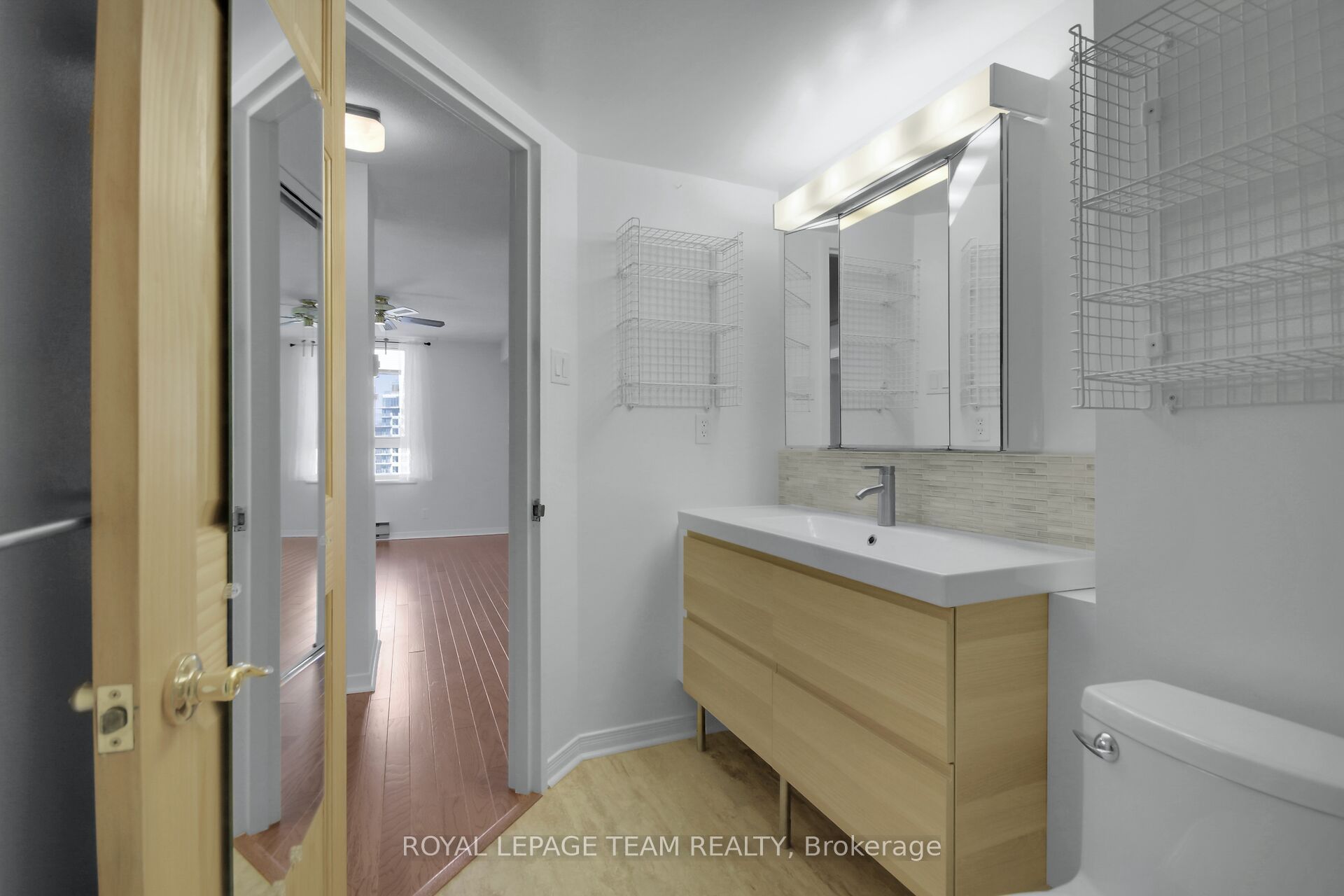 #1209 - 80 Sandcastle Drive Property Photo 30