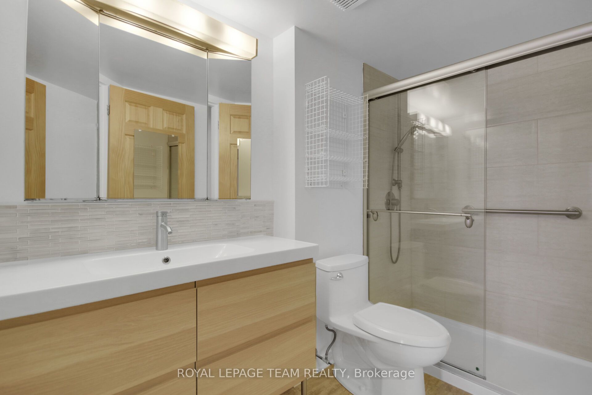 #1209 - 80 Sandcastle Drive Property Photo 32