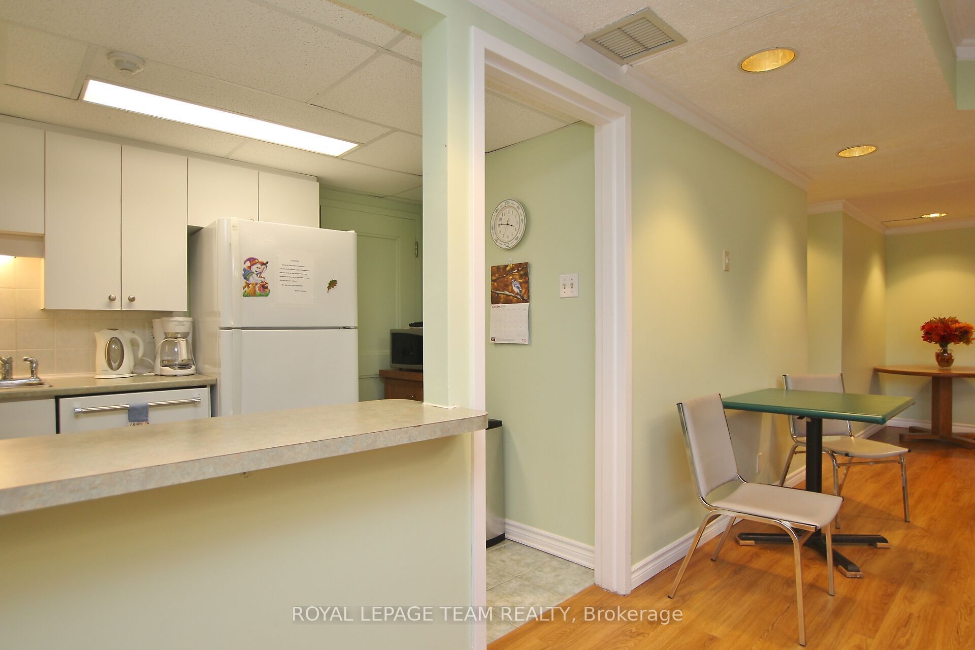 #1209 - 80 Sandcastle Drive Property Photo 37
