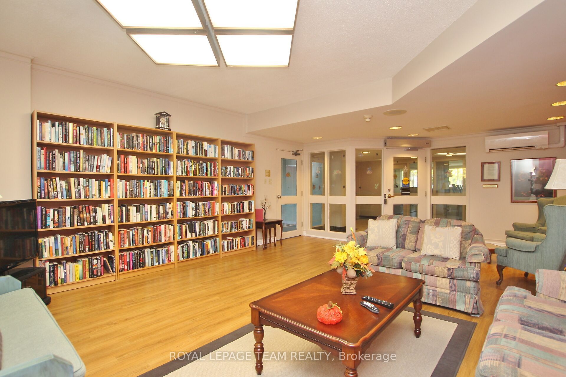 #1209 - 80 Sandcastle Drive Property Photo 39
