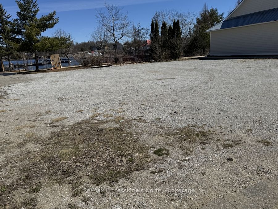 145 Steamship Bay Road Property Photo 1