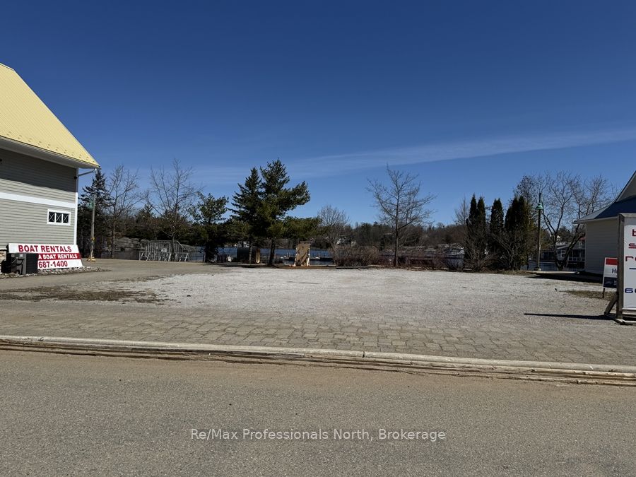145 Steamship Bay Road Property Photo 5