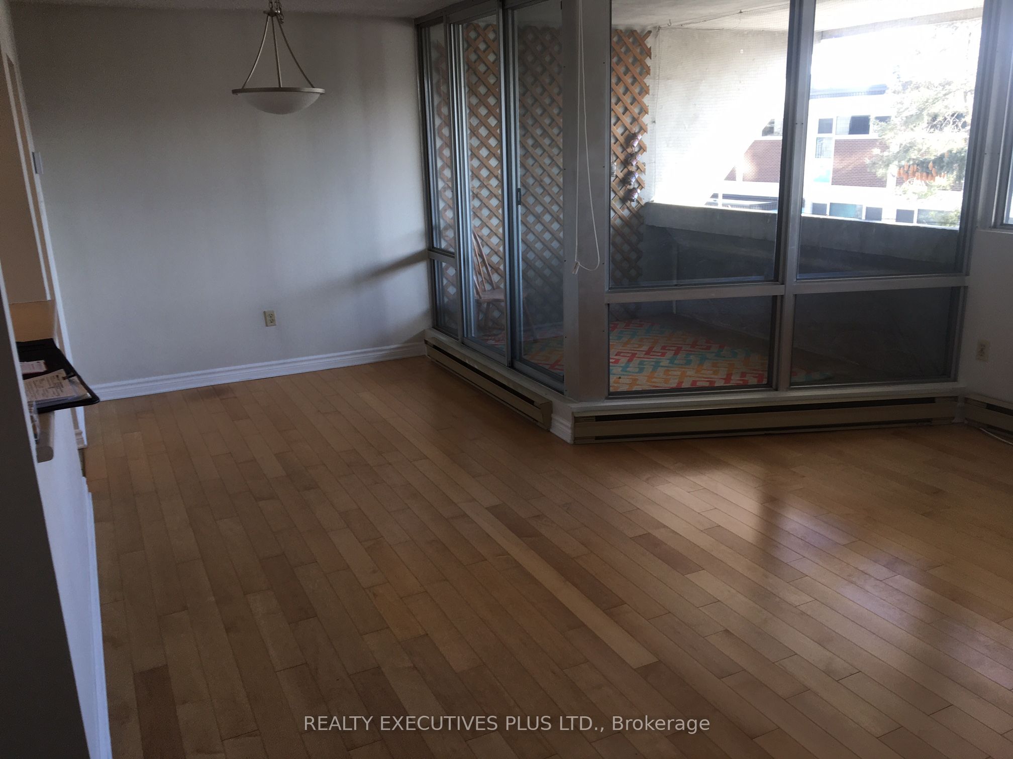#403 - 530 Laurier Avenue Property Photo 11