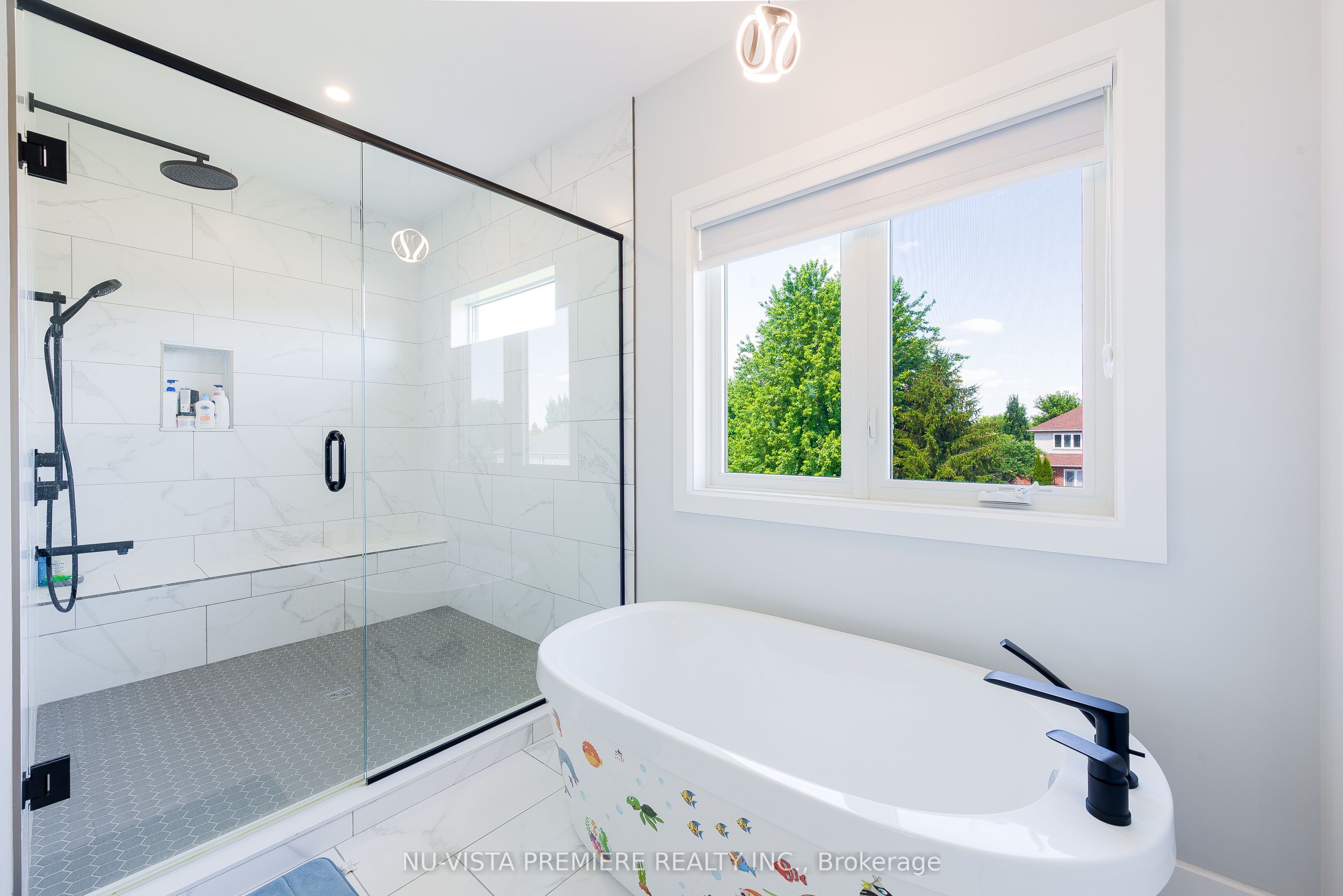 42 Poole Crescent Property Photo 25