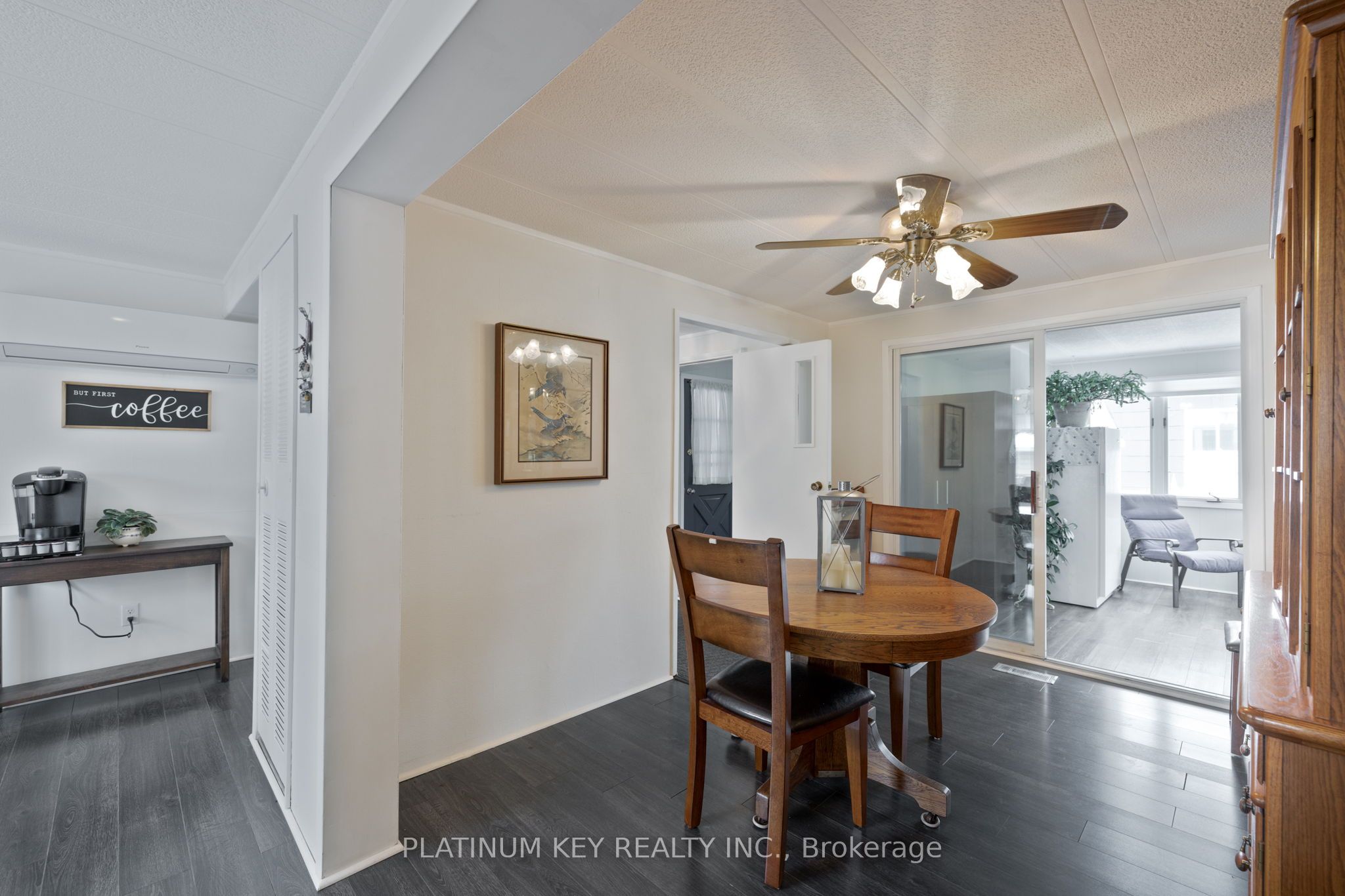 477 Richard Crescent Property Photo 6