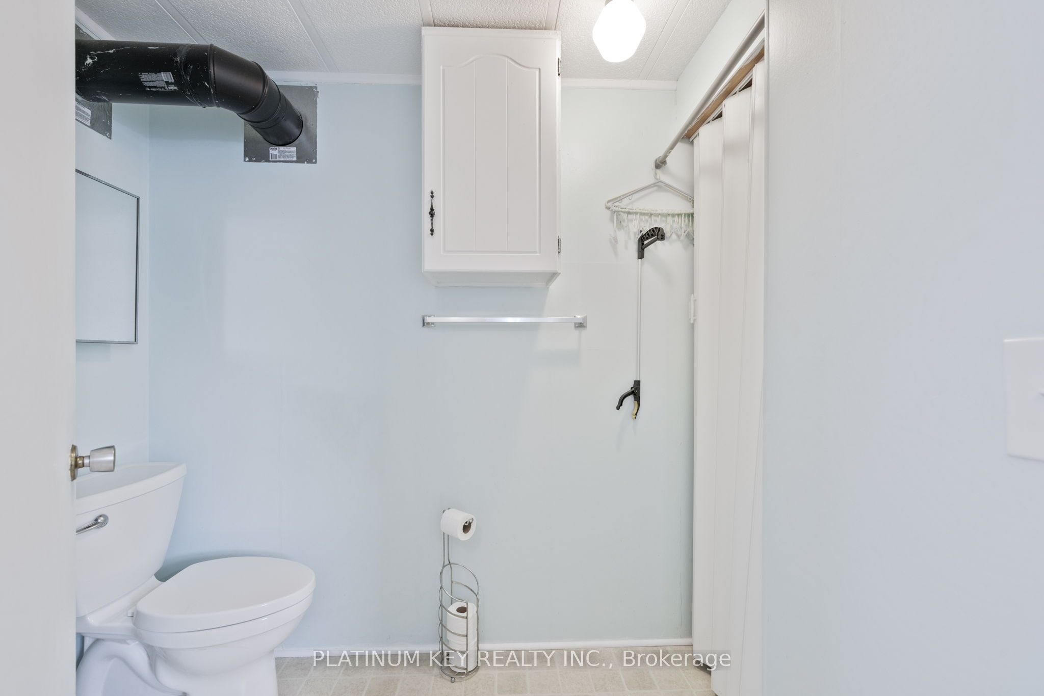 477 Richard Crescent Property Photo 17