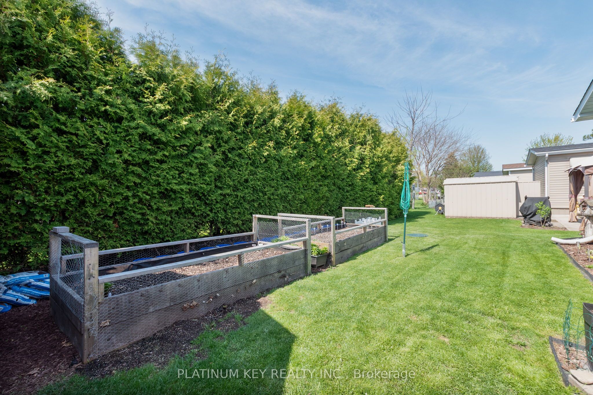 477 Richard Crescent Property Photo 22
