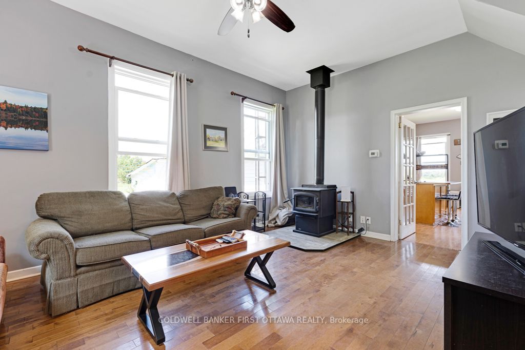 11768 Highway 7 N/a Property Photo 4
