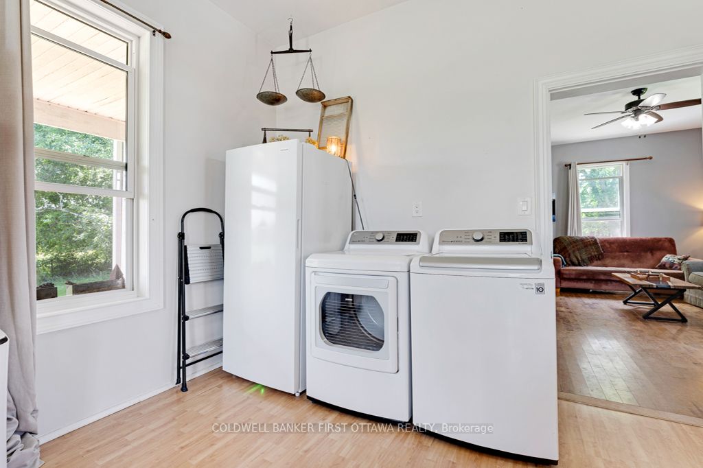 11768 Highway 7 N/a Property Photo 16