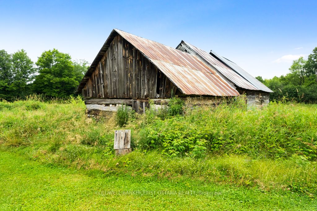 11768 Highway 7 N/a Property Photo 32