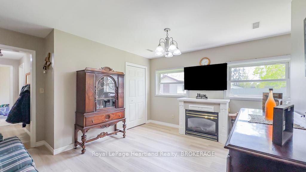 4 Ducharme Crescent Property Photo 14