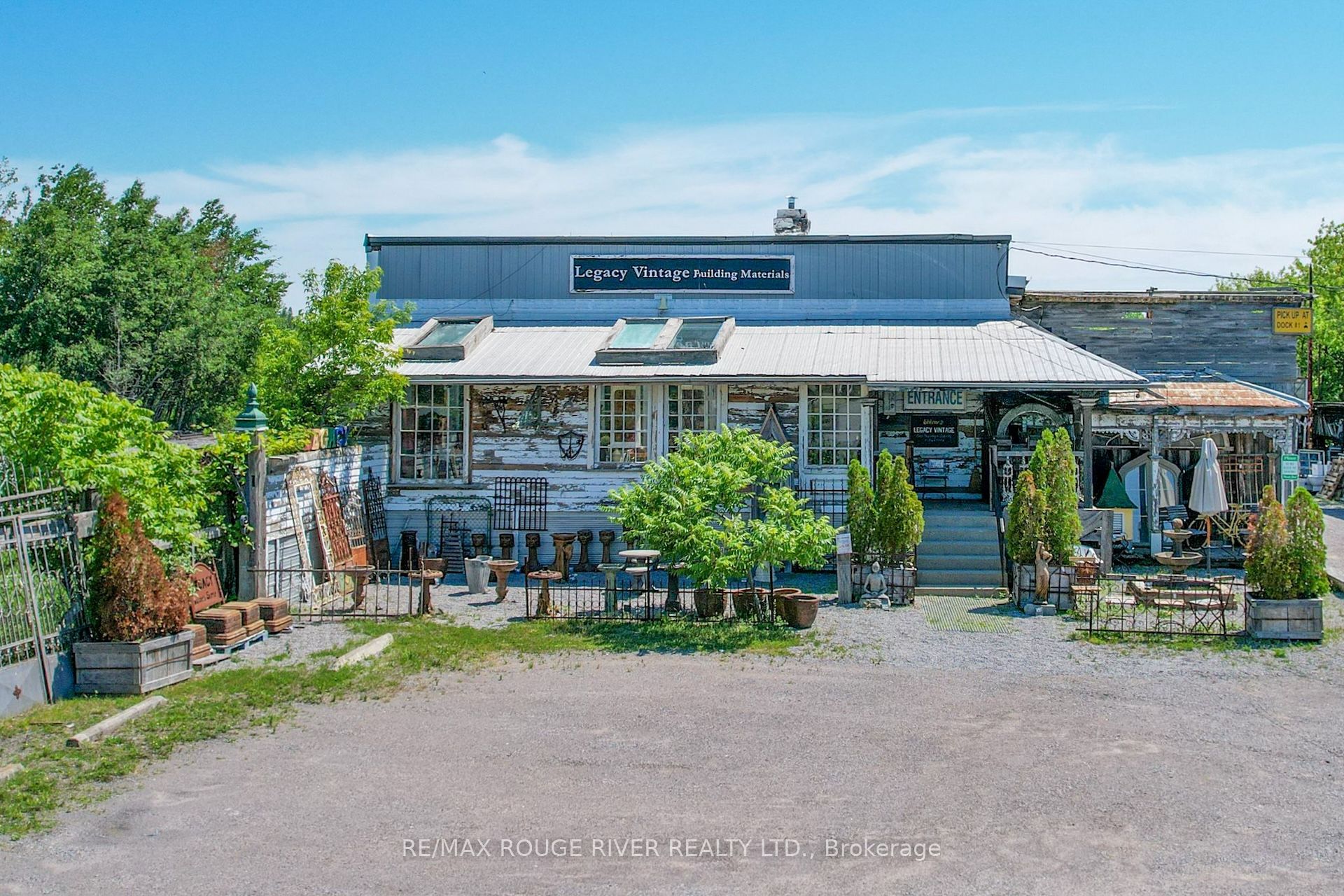 540 Division Street Property Photo 1