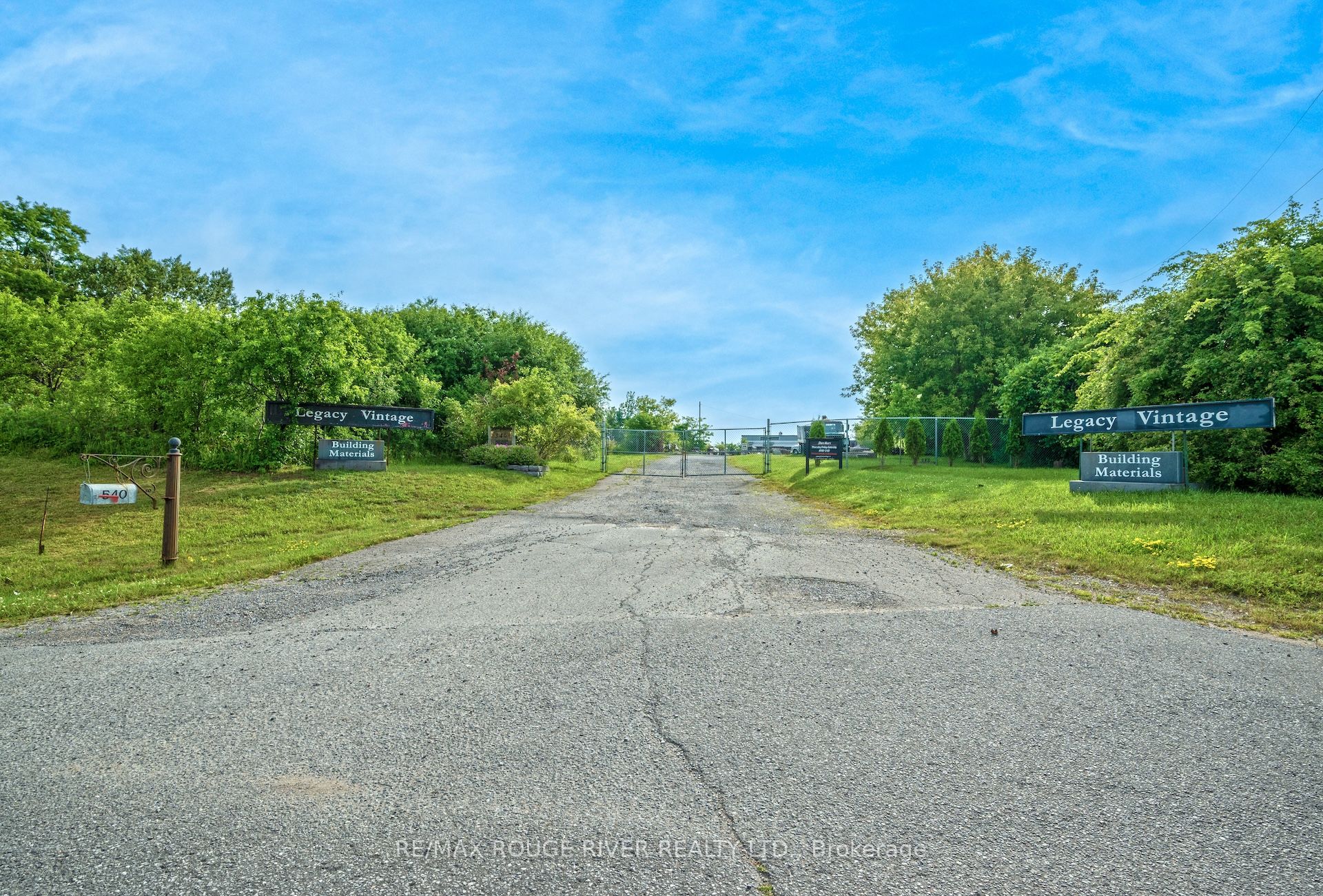 540 Division Street Property Photo 2