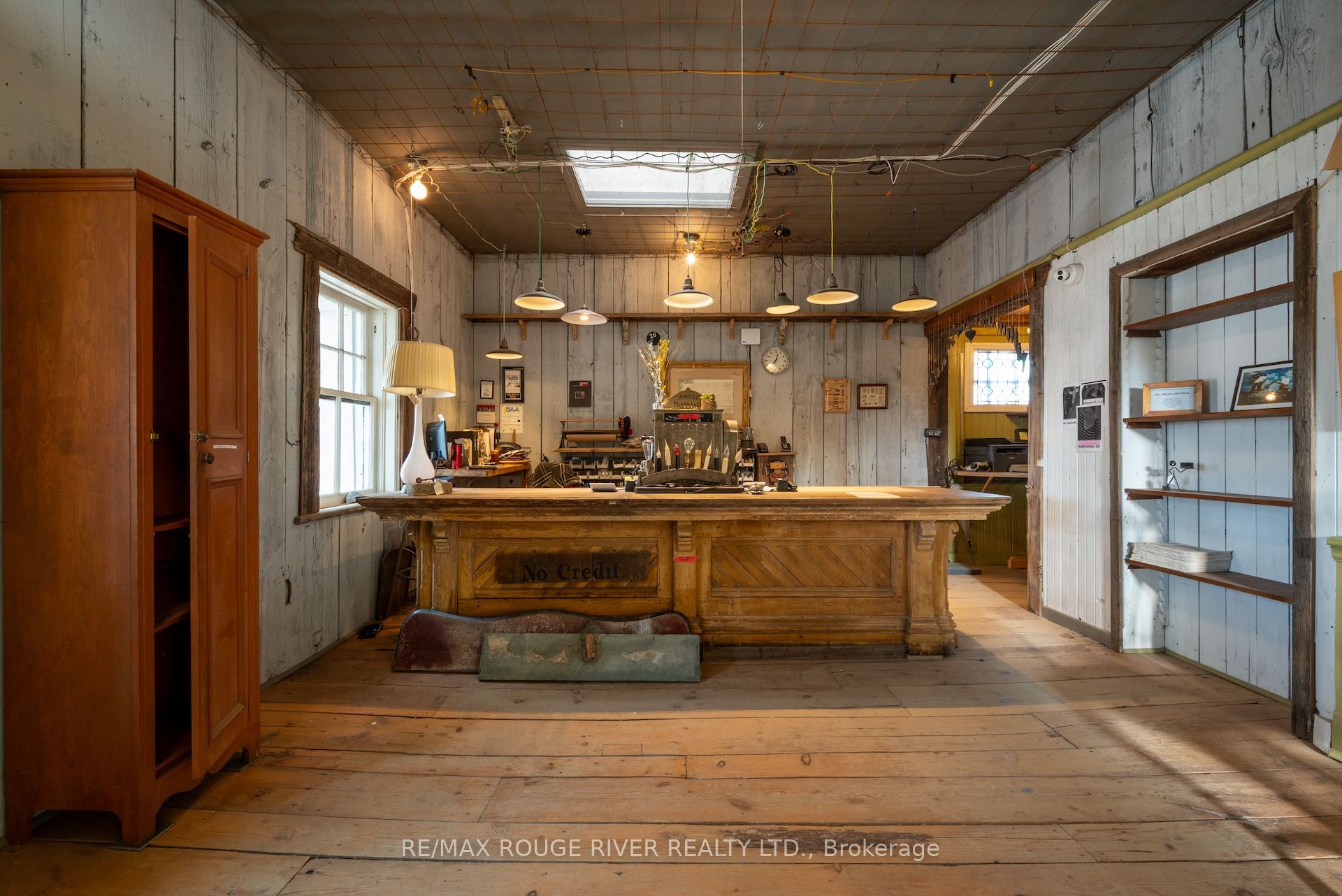 540 Division Street Property Photo 4