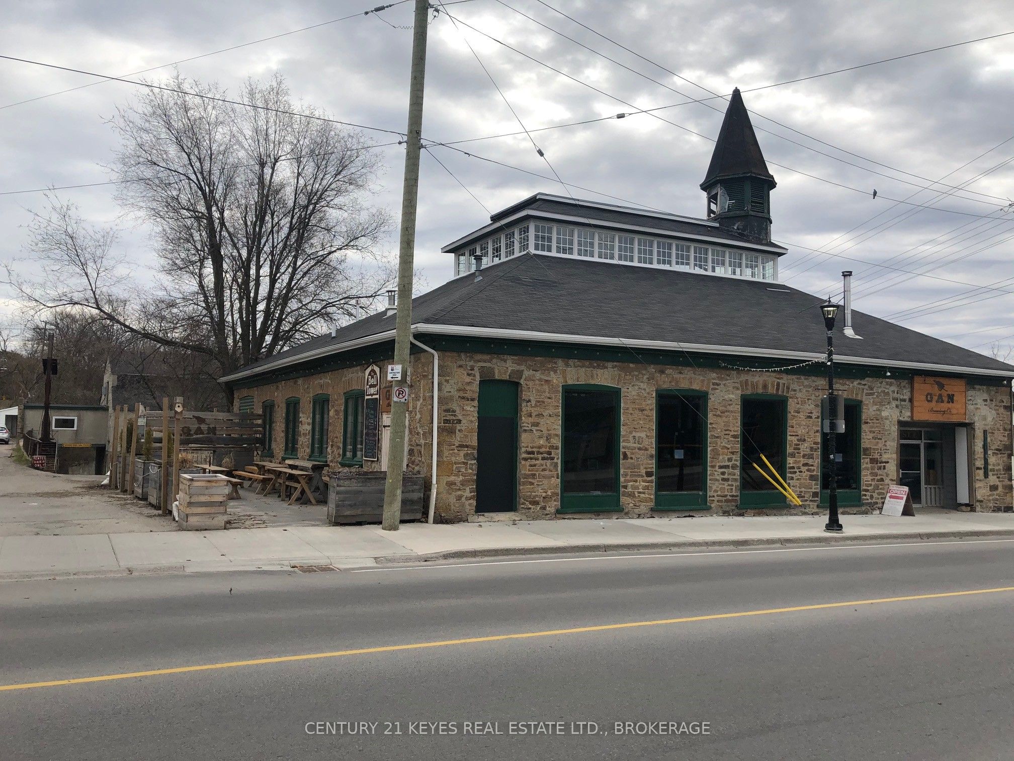 9 King Street Property Photo 8