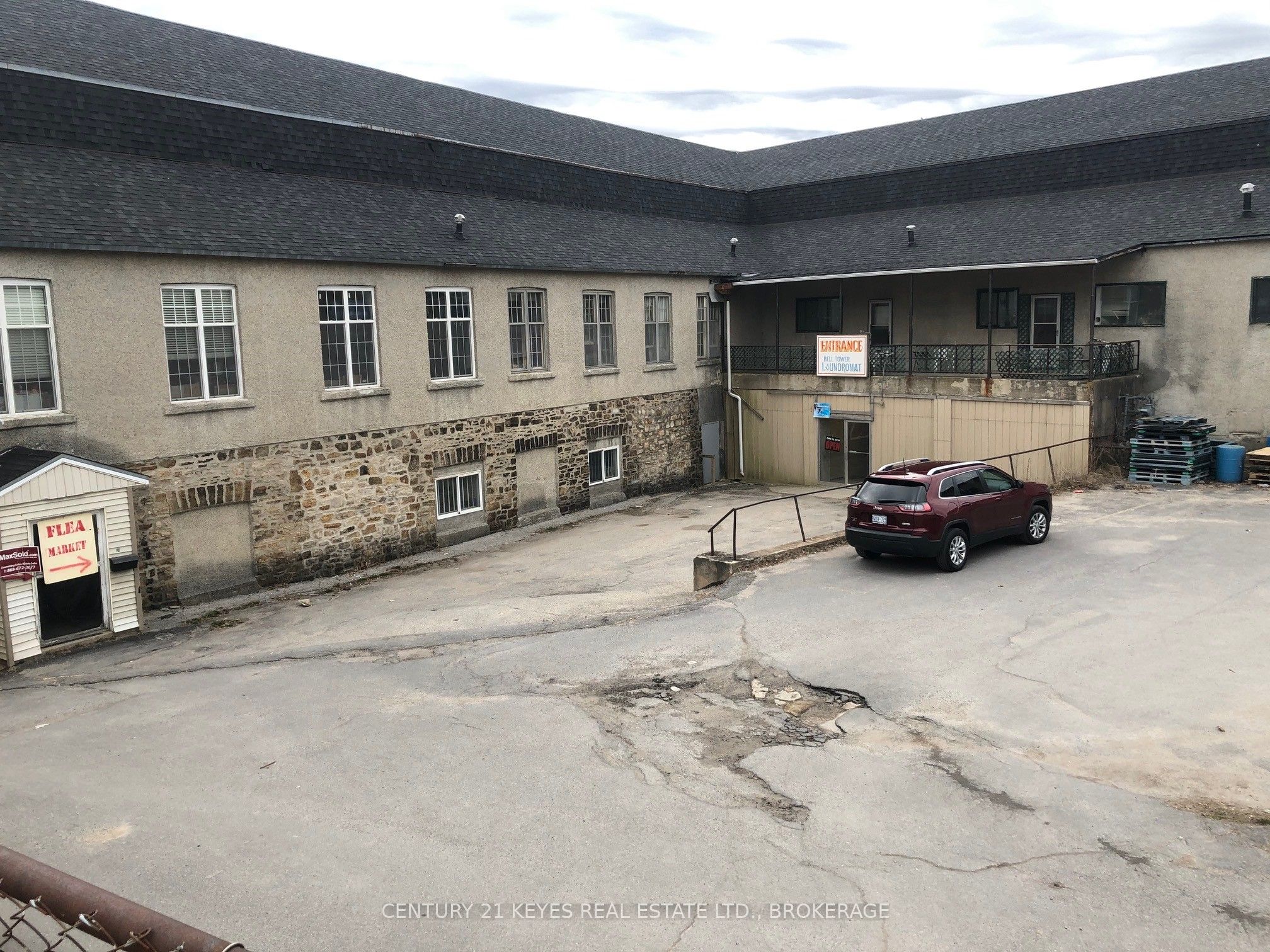 9 King Street Property Photo 14