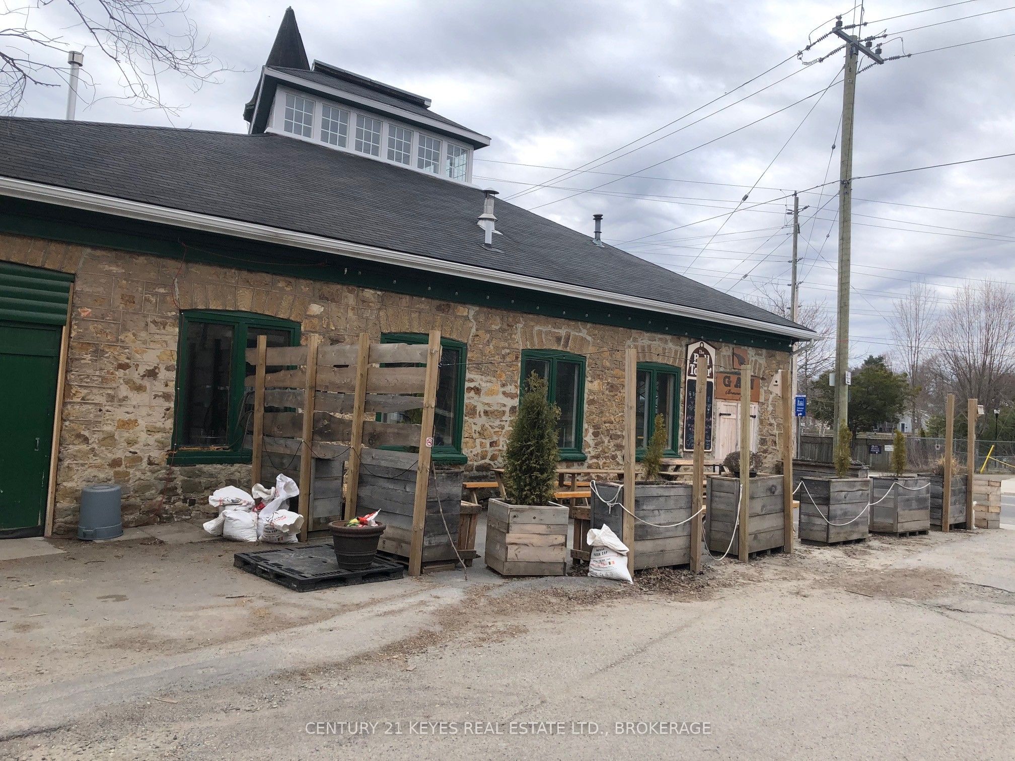 9 King Street Property Photo 17