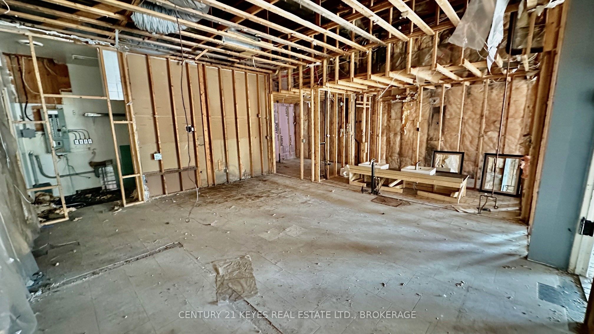 50 King Street Property Photo 6