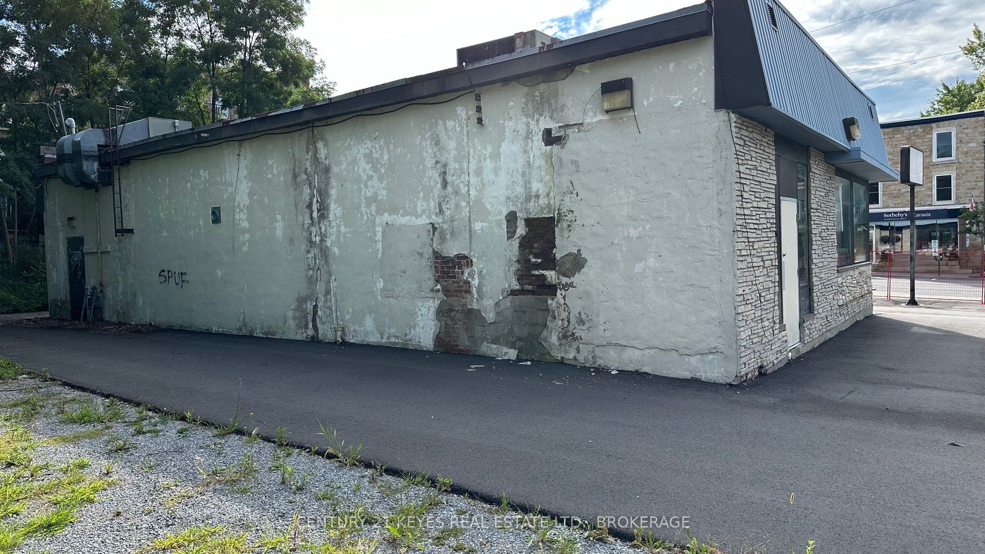 50 King Street Property Photo 10