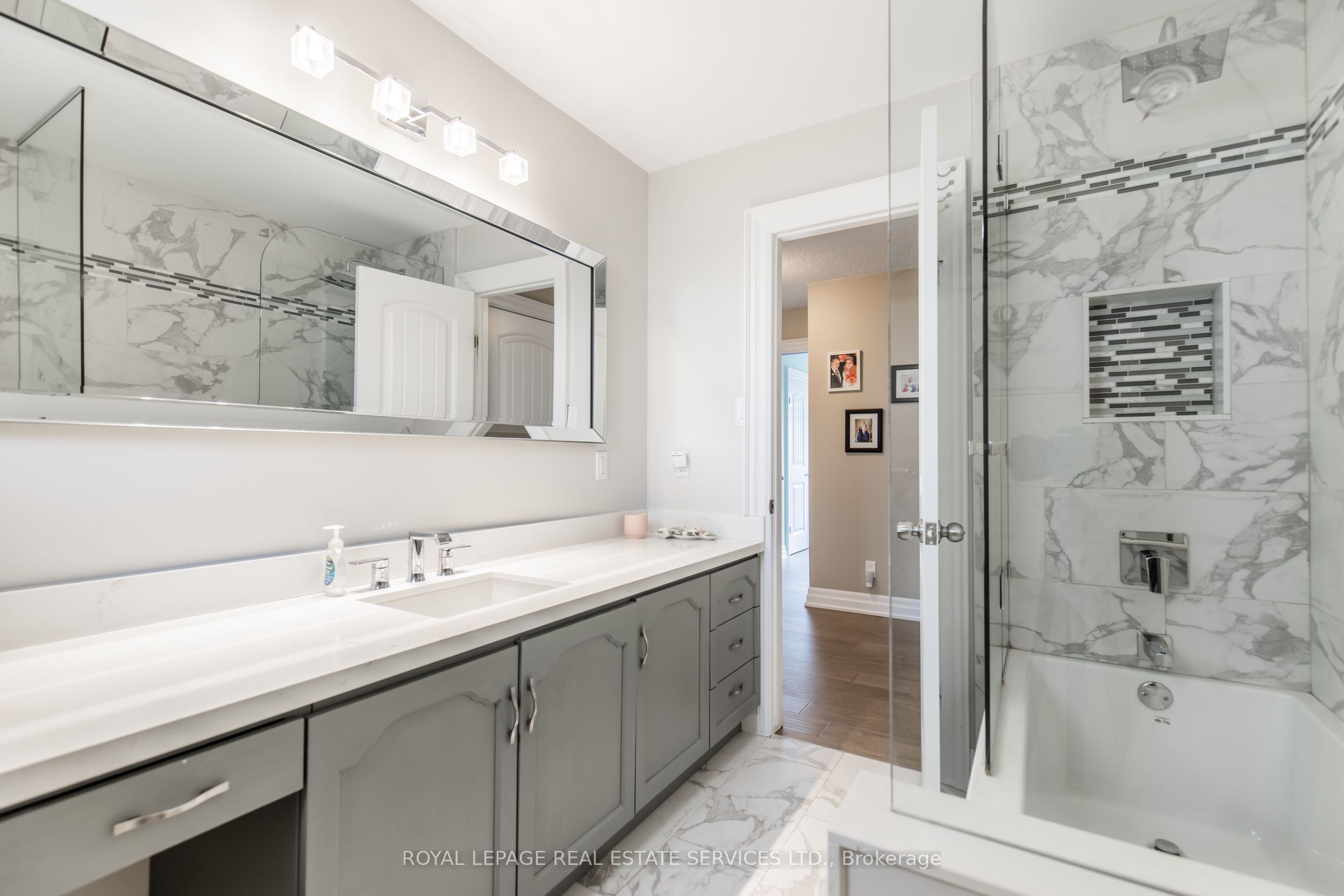 33 Cheval Drive Property Photo 16