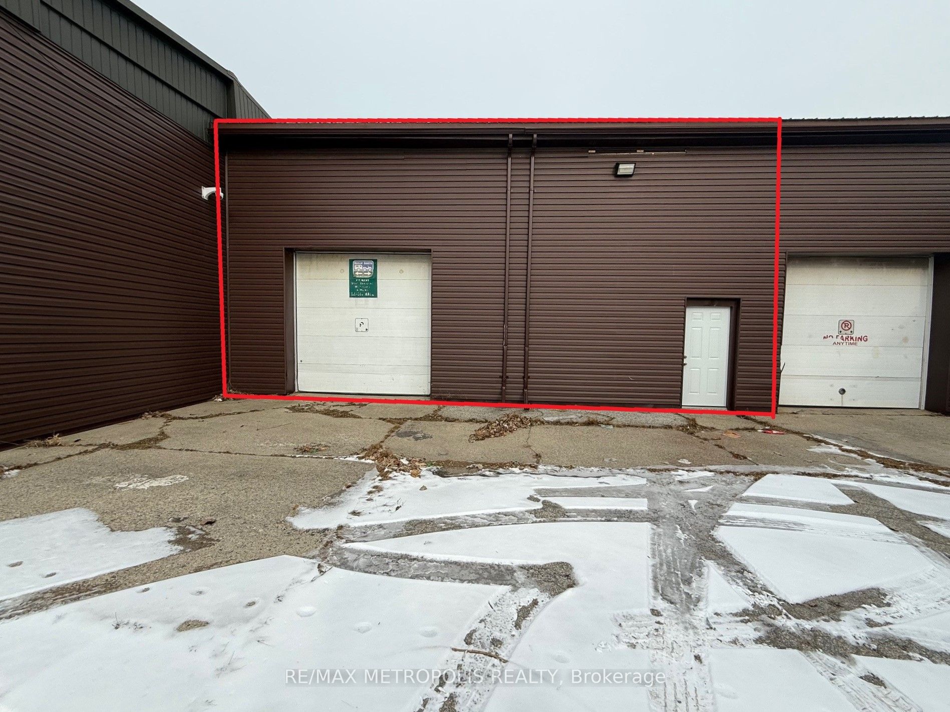 #d - 866 Phillip Street Property Photo 2