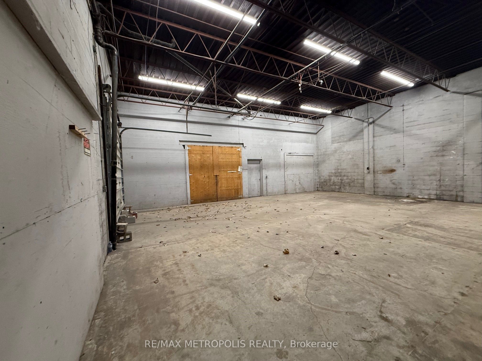 #d - 866 Phillip Street Property Photo 5
