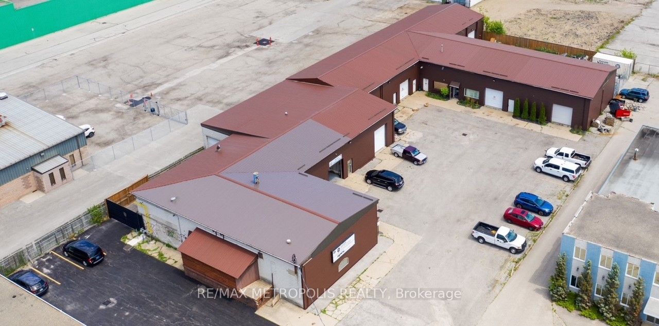 #d - 866 Phillip Street Property Photo 7