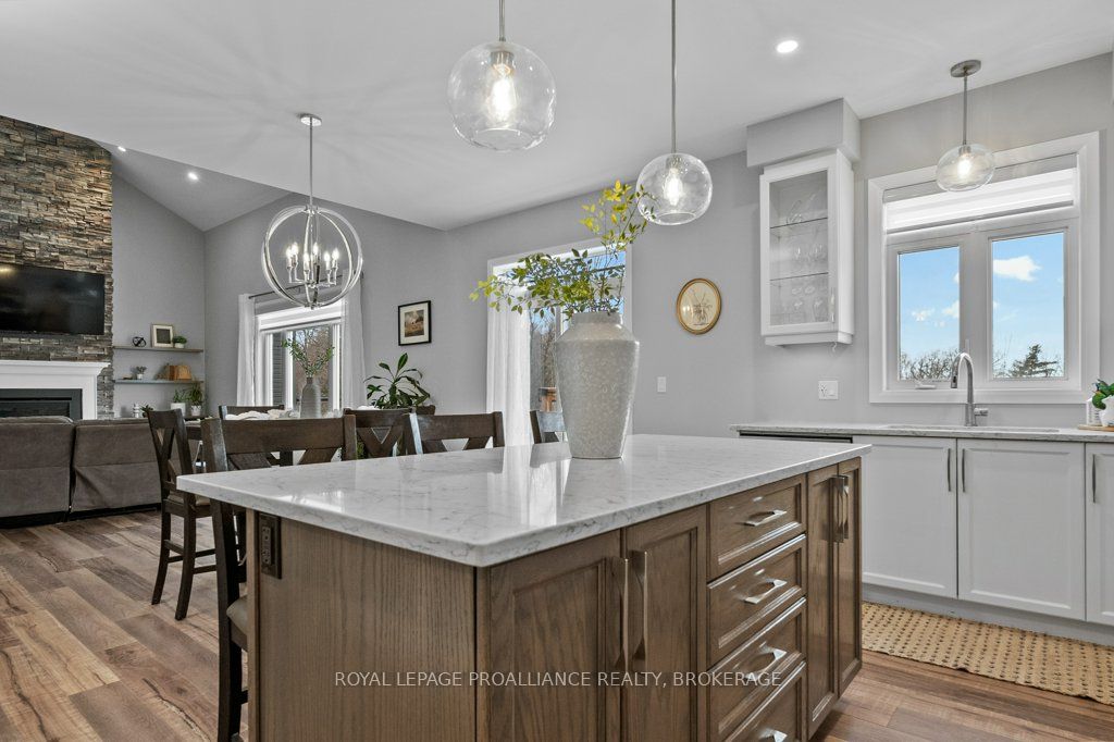 724 Riverview Way Property Photo 12