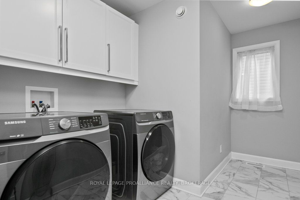 724 Riverview Way Property Photo 24