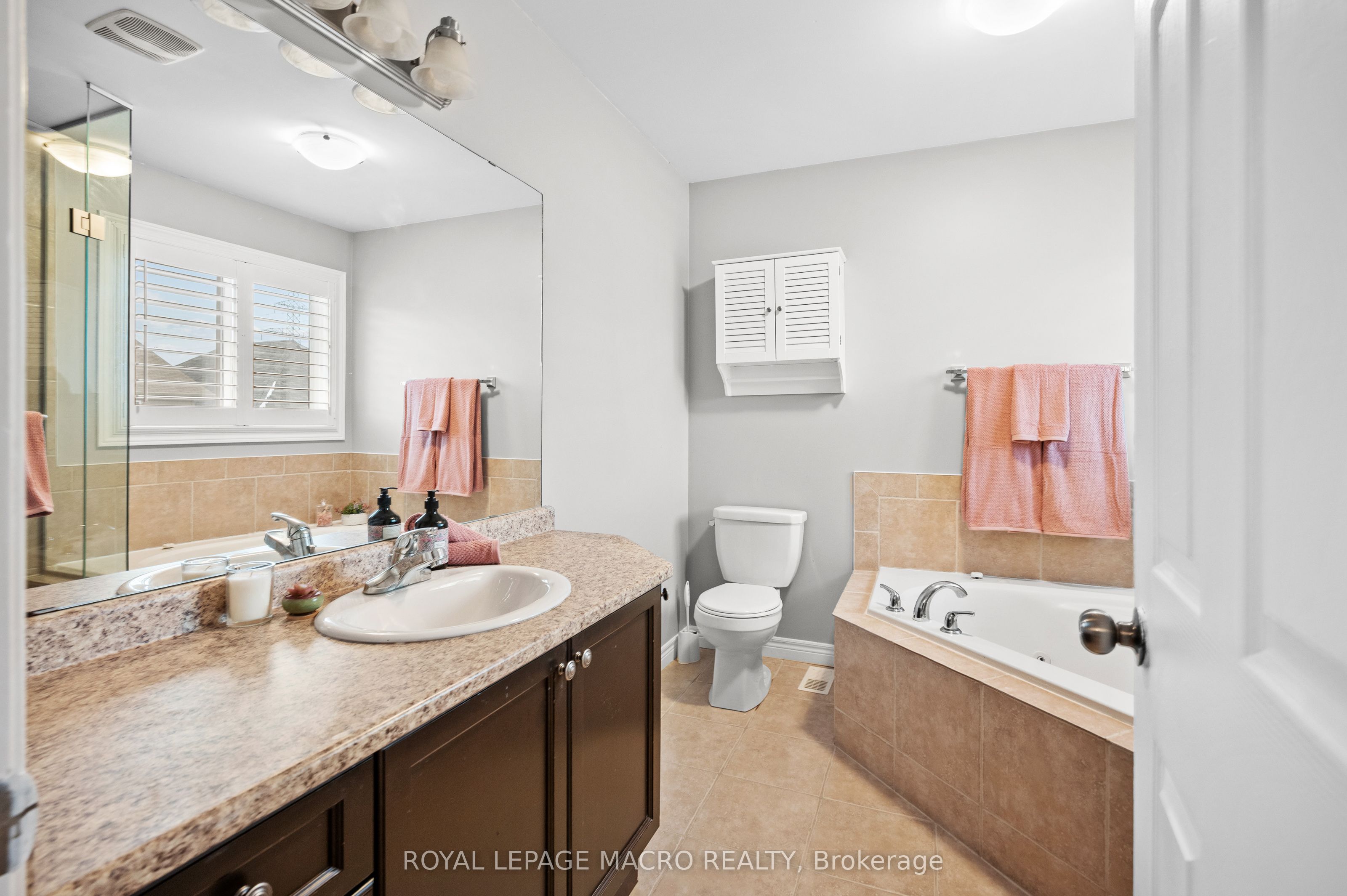44 Pelech Crescent Property Photo 24
