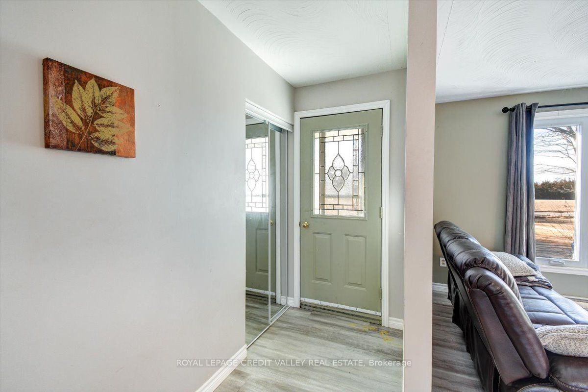 170 Crofton Road N Property Photo 5